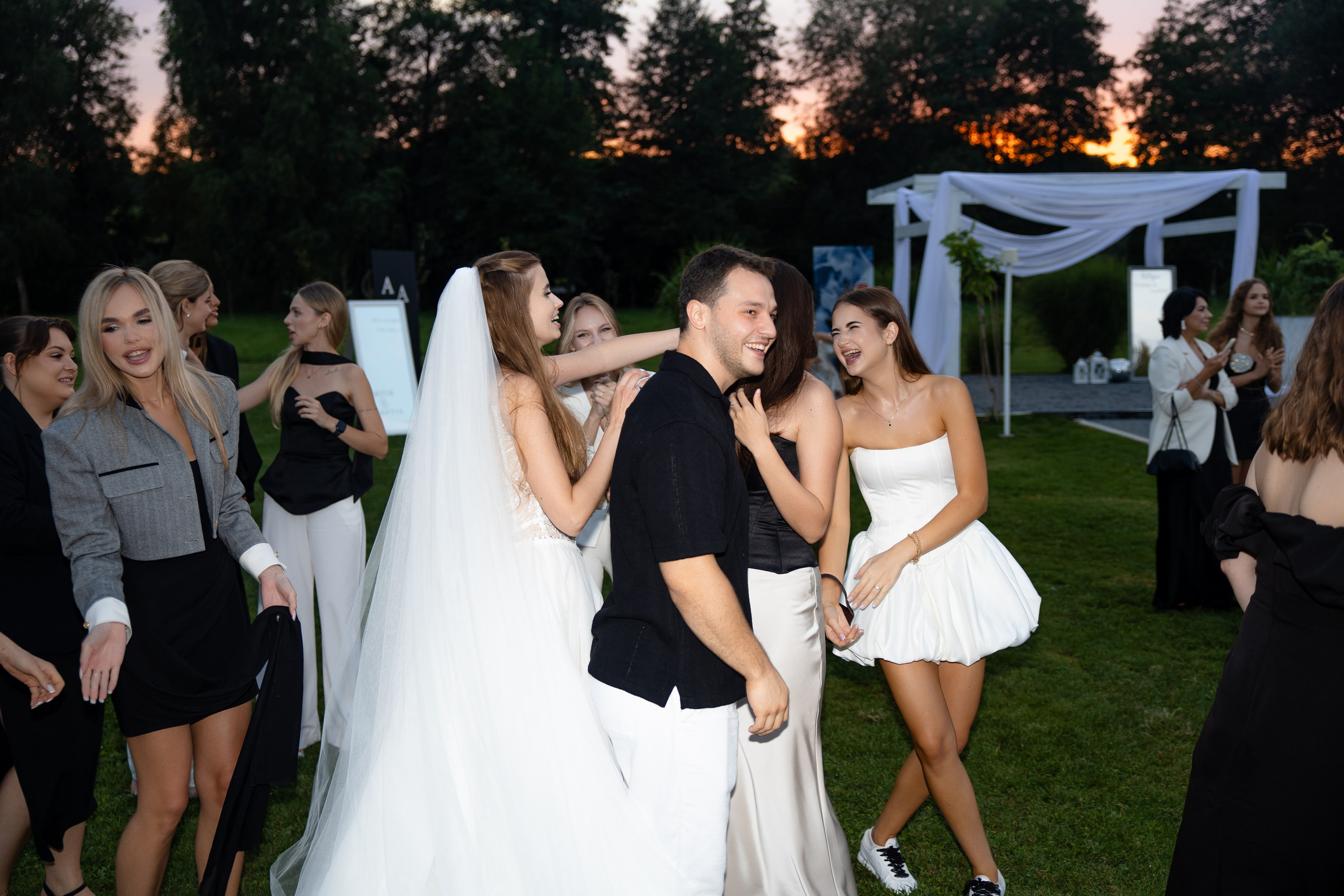 Артур + Анастасія. Весільний, сімейний фотограф Варшава