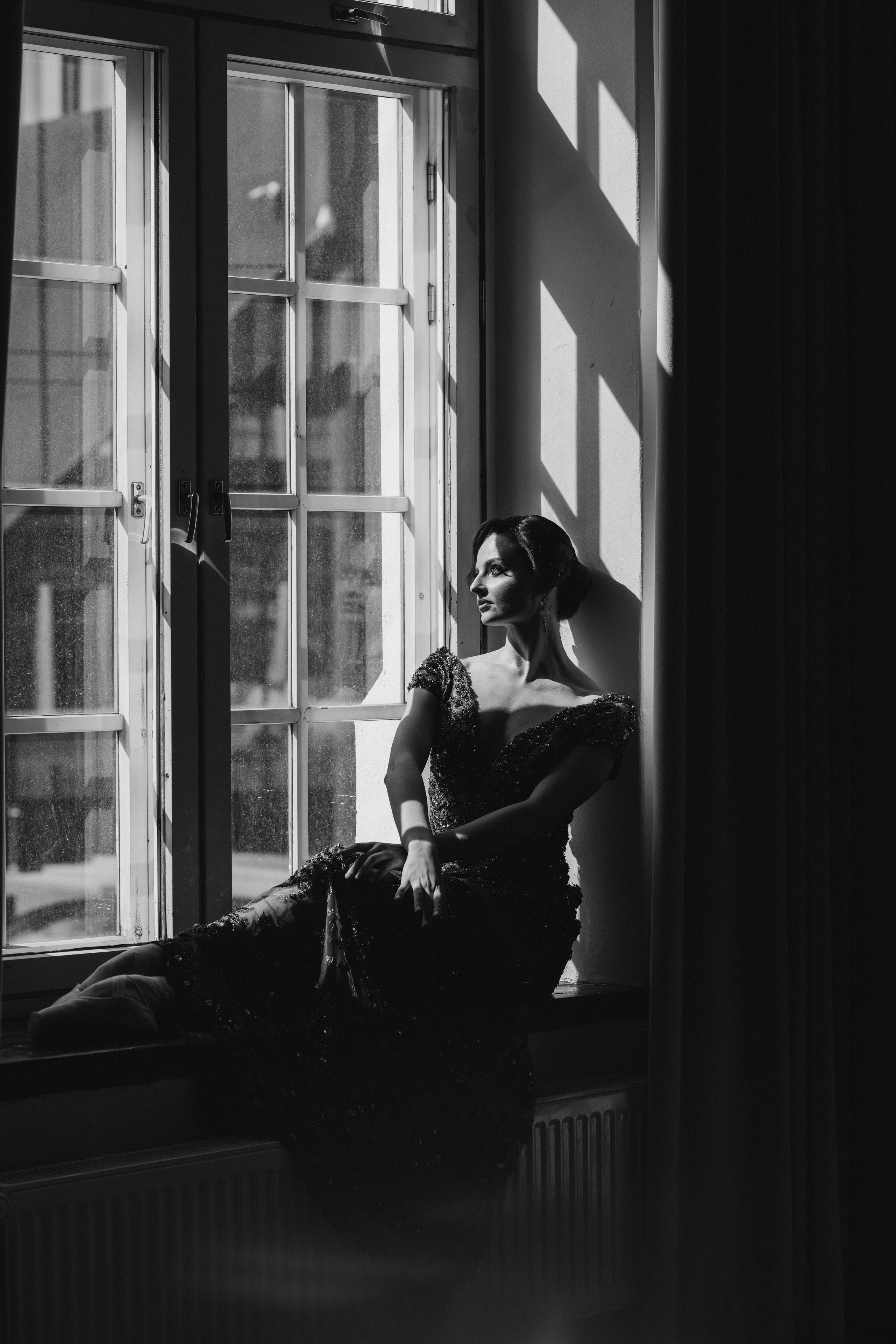 Riikka Couture, Riikka Ikäheimo, Violetta Keller, Portrait, Dancer. Wedding and potrait photographer in Helsinki Vickan O