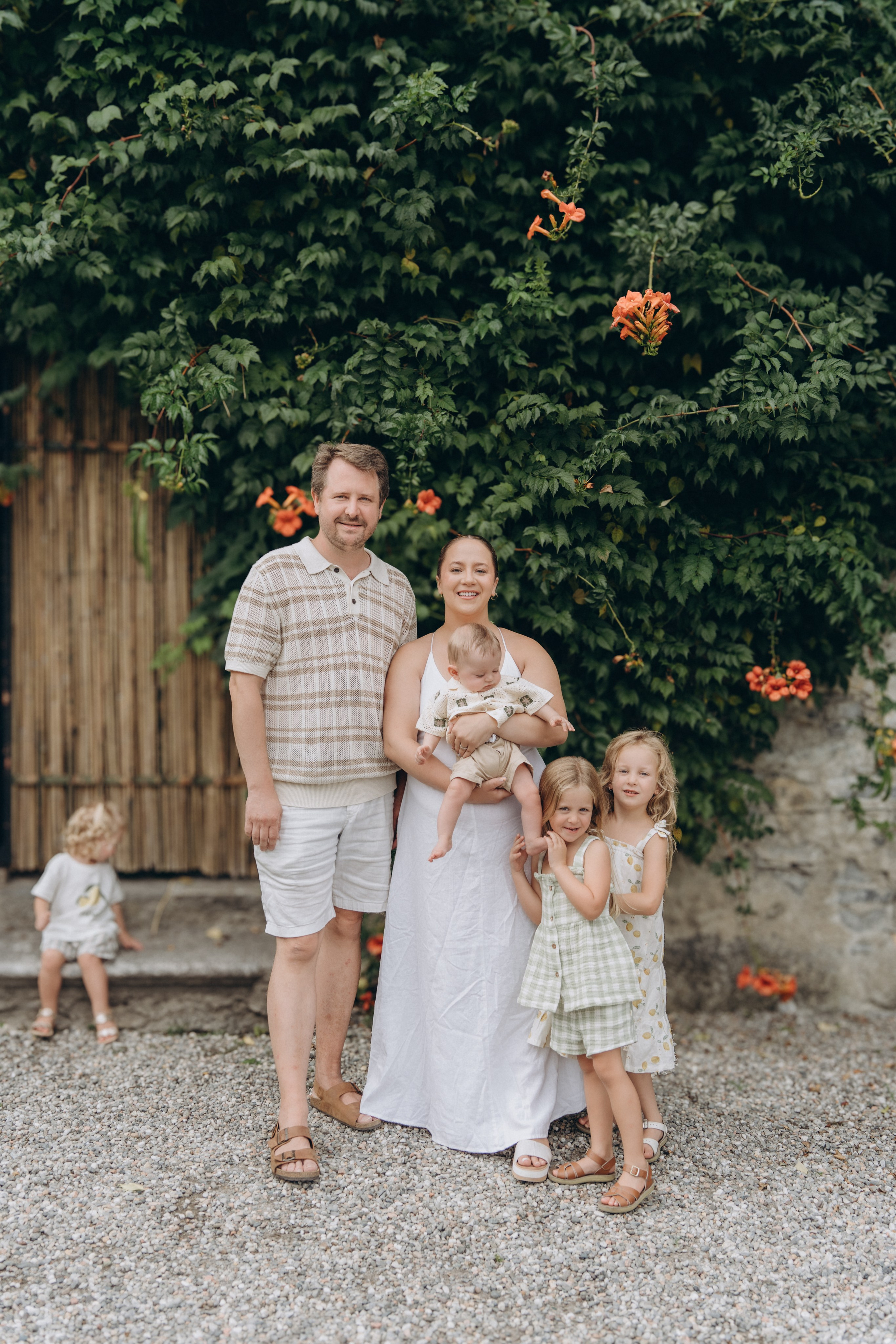 Family moments in Como Lake. PHOTOGRAPHER IN ITALY