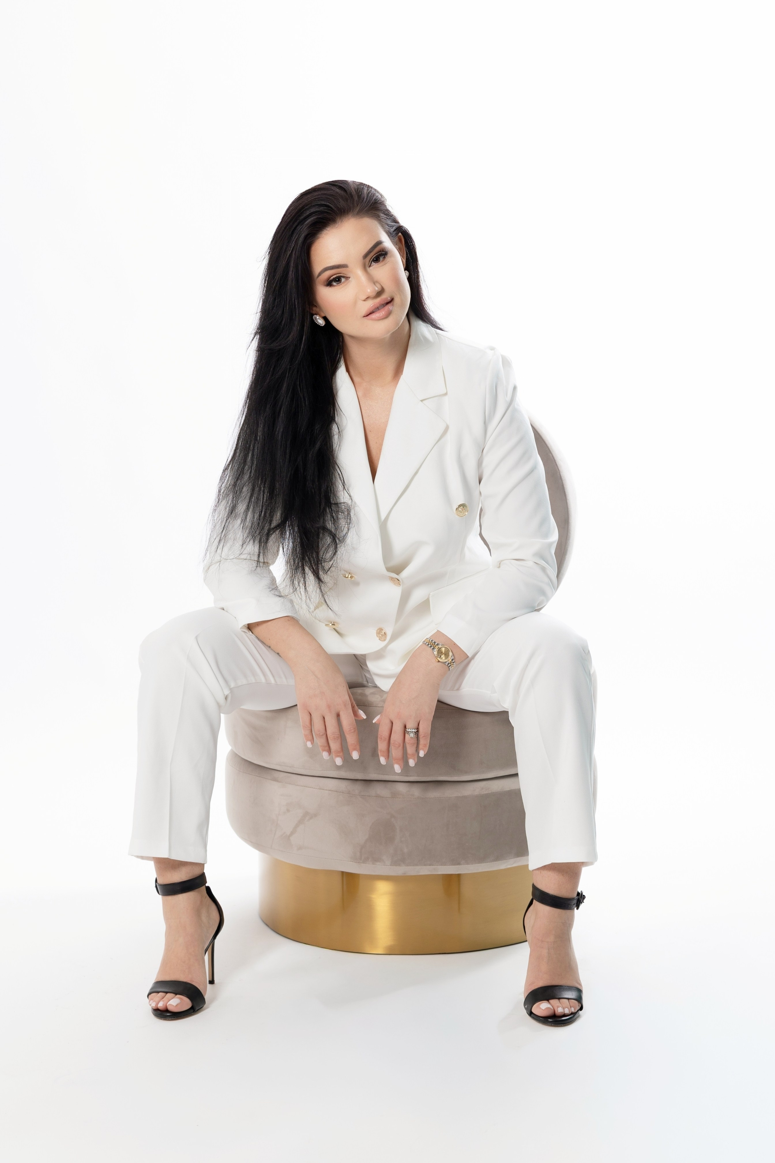 Mona. Portrait and Family Photographer in Netherlands