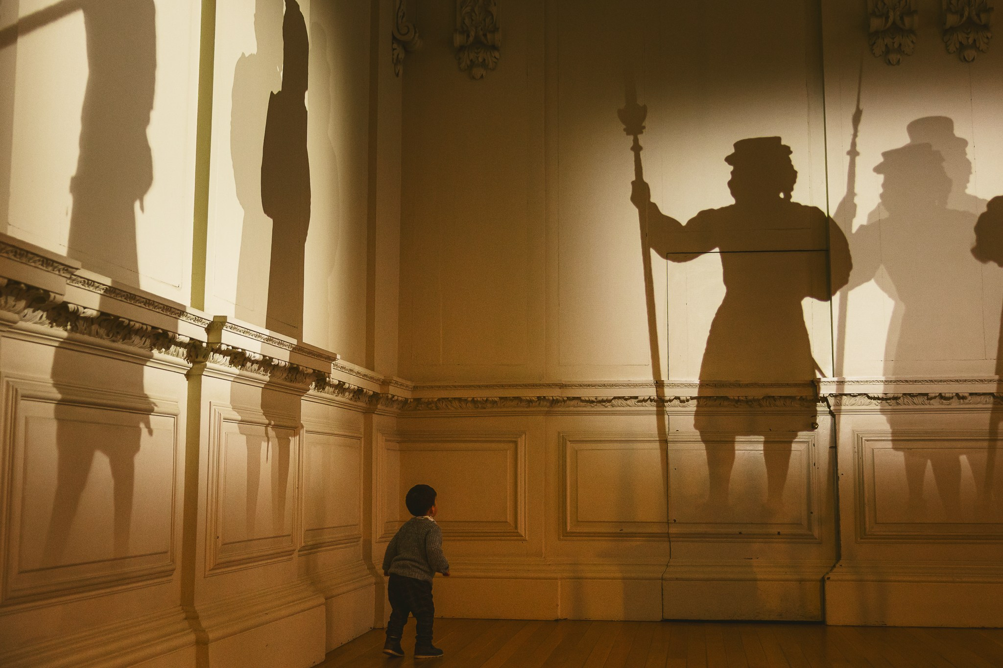 Exploring the Museum with Ana Paula, Thiago & Leo. Giandamorgana