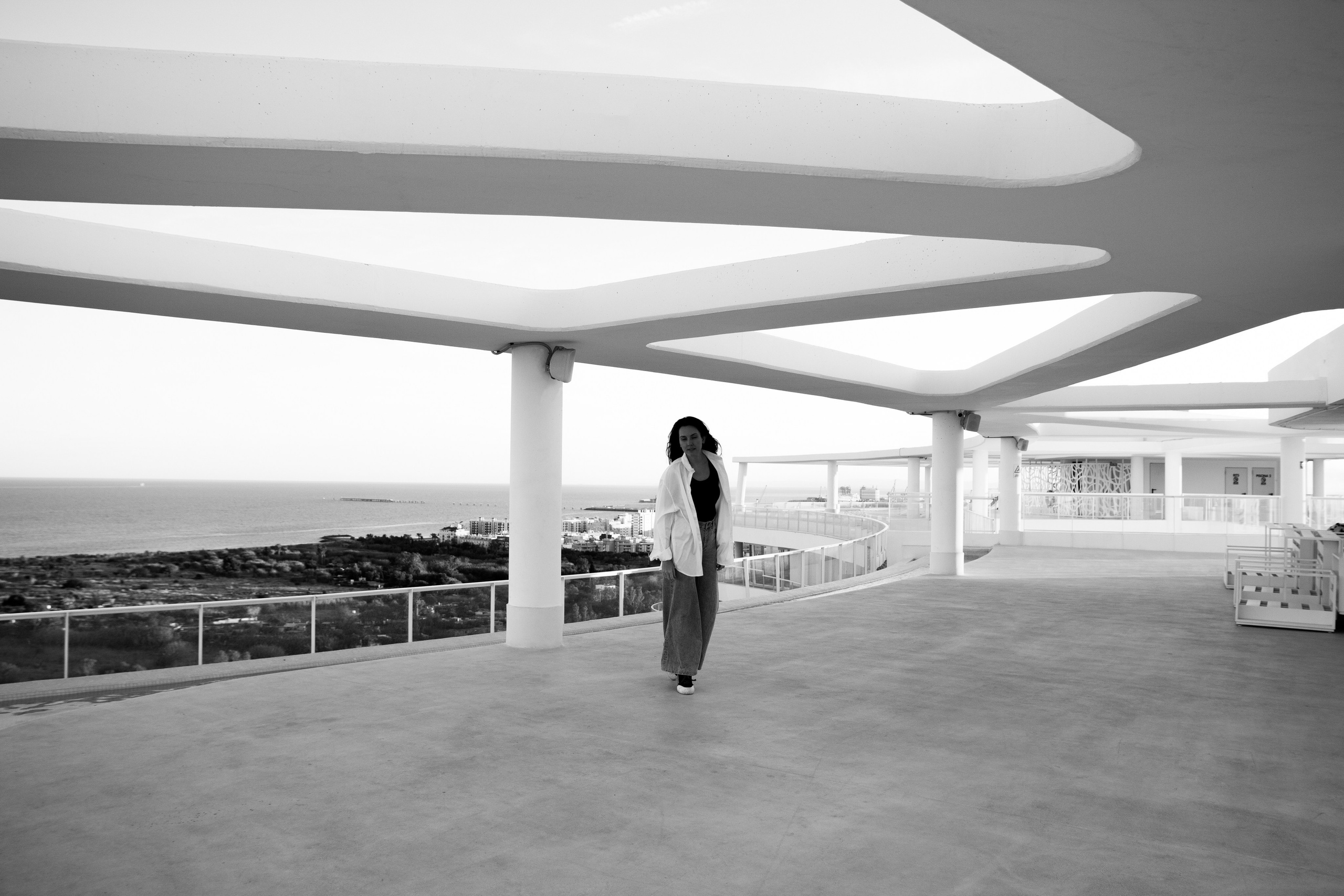 GRAN CANET. Fotógrafa Olena Petryk. Realizo sesiones de fotos en Puerto de Sagunto