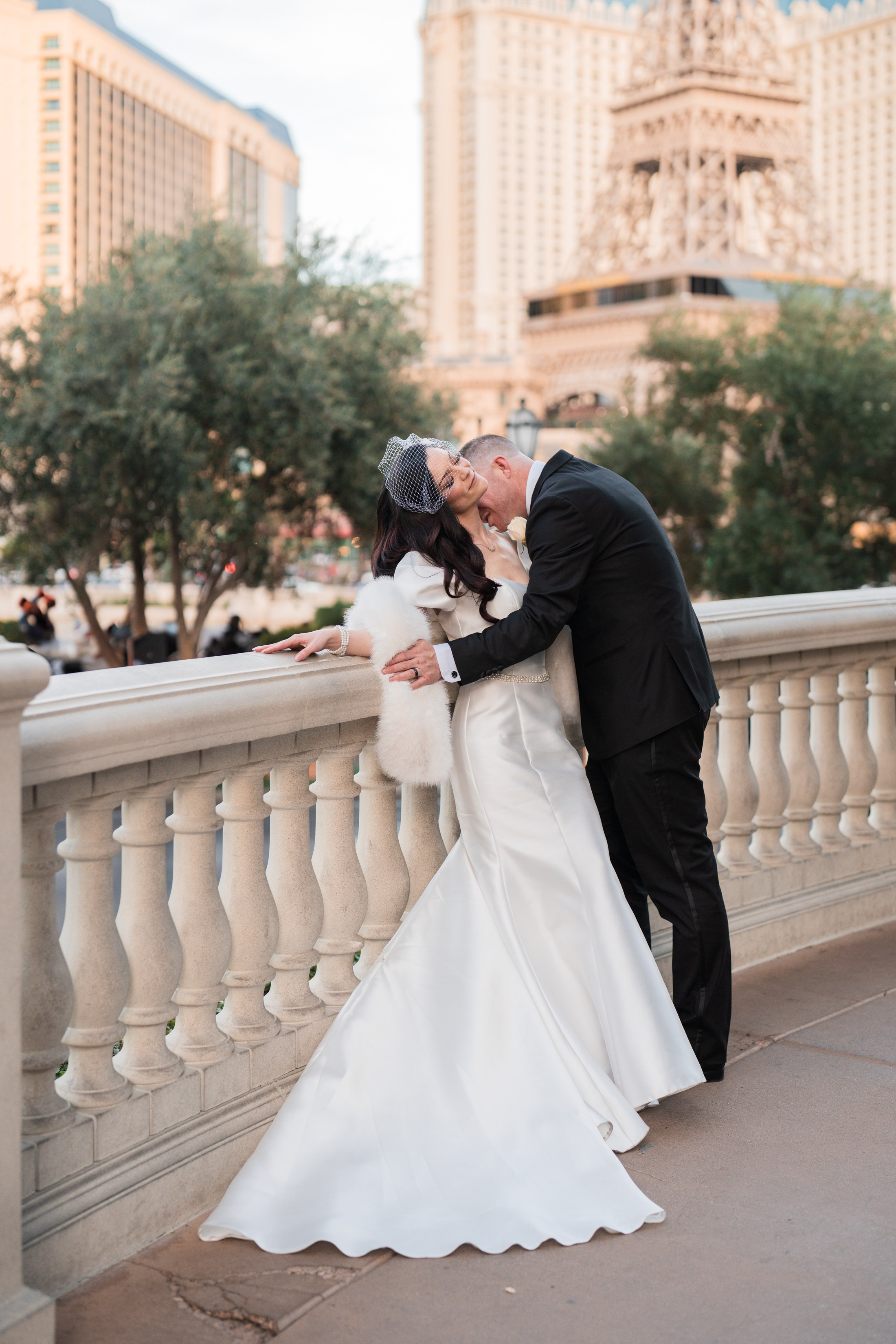 Meghan&Nick. Wedding & elopement photographer Viktoriya Kravtsov. Las Vegas
