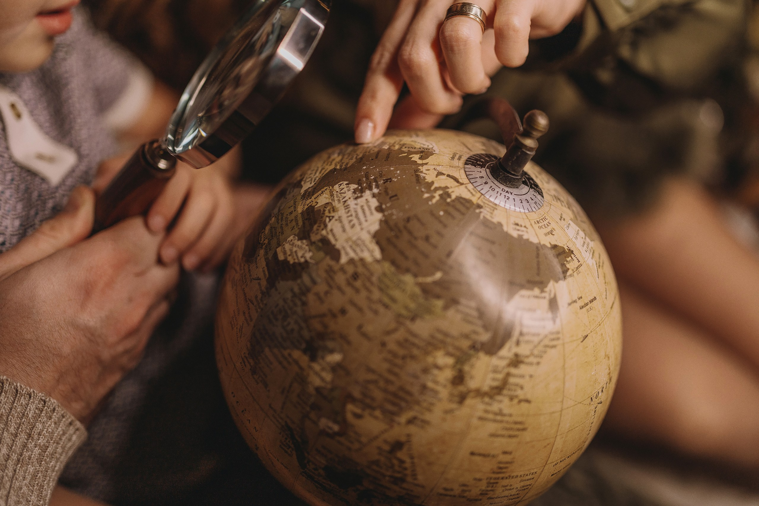 11.28.2025 Christmas Photoshoot. Wedding family event photographer in Chicago Nick Yushevich