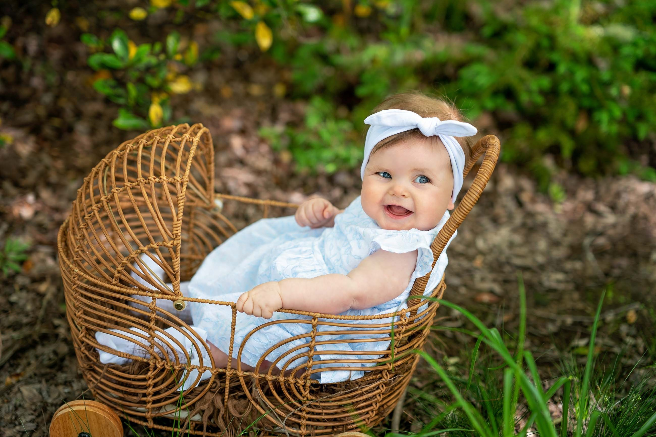 Tips for Stress-free Family Photoshoot: The Joyful Chaos. Family and Maternity Photography in Sydney, Hills District