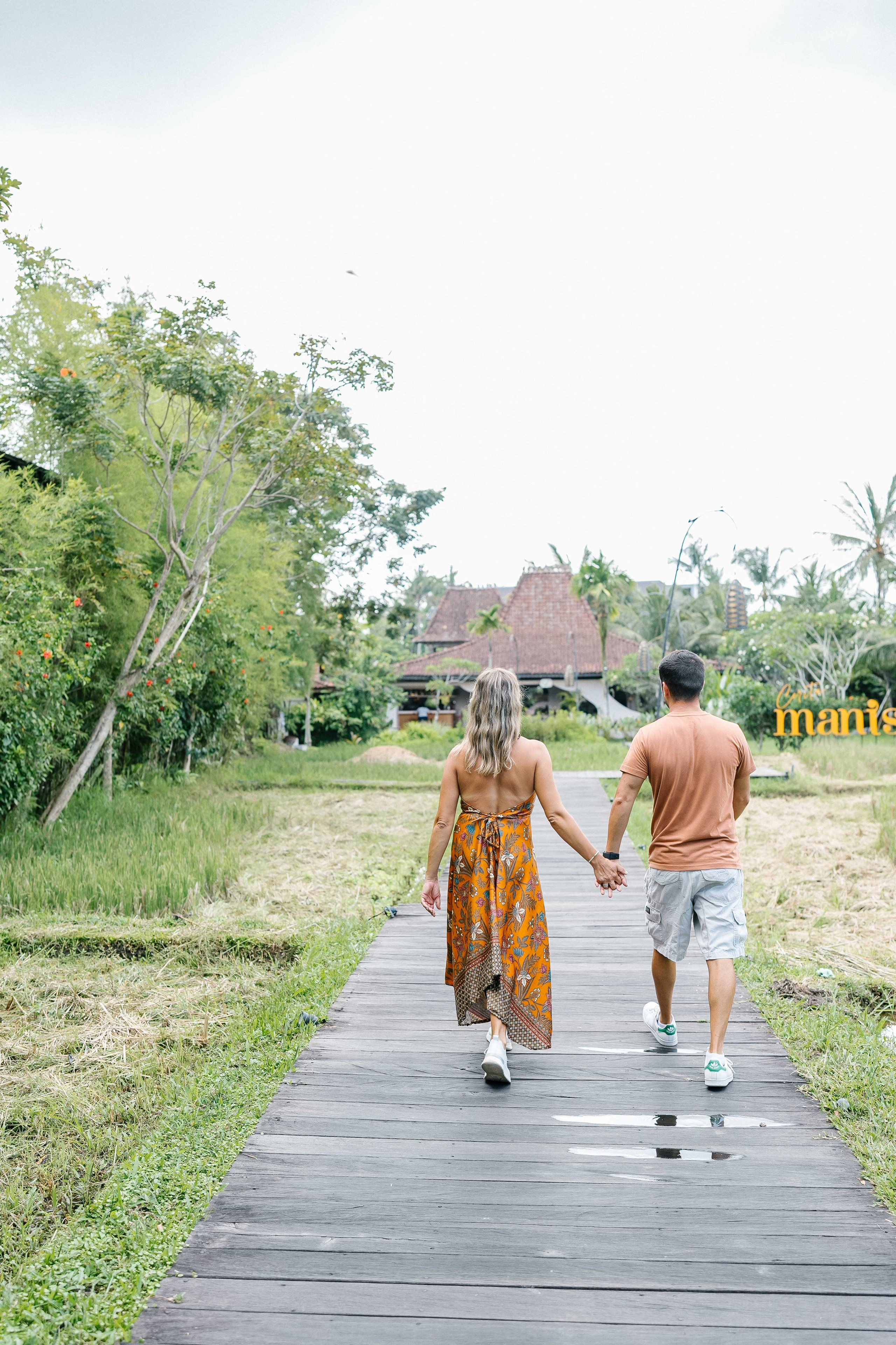 Honeymoon Photoshoot in bali. Female Photographer in Bali