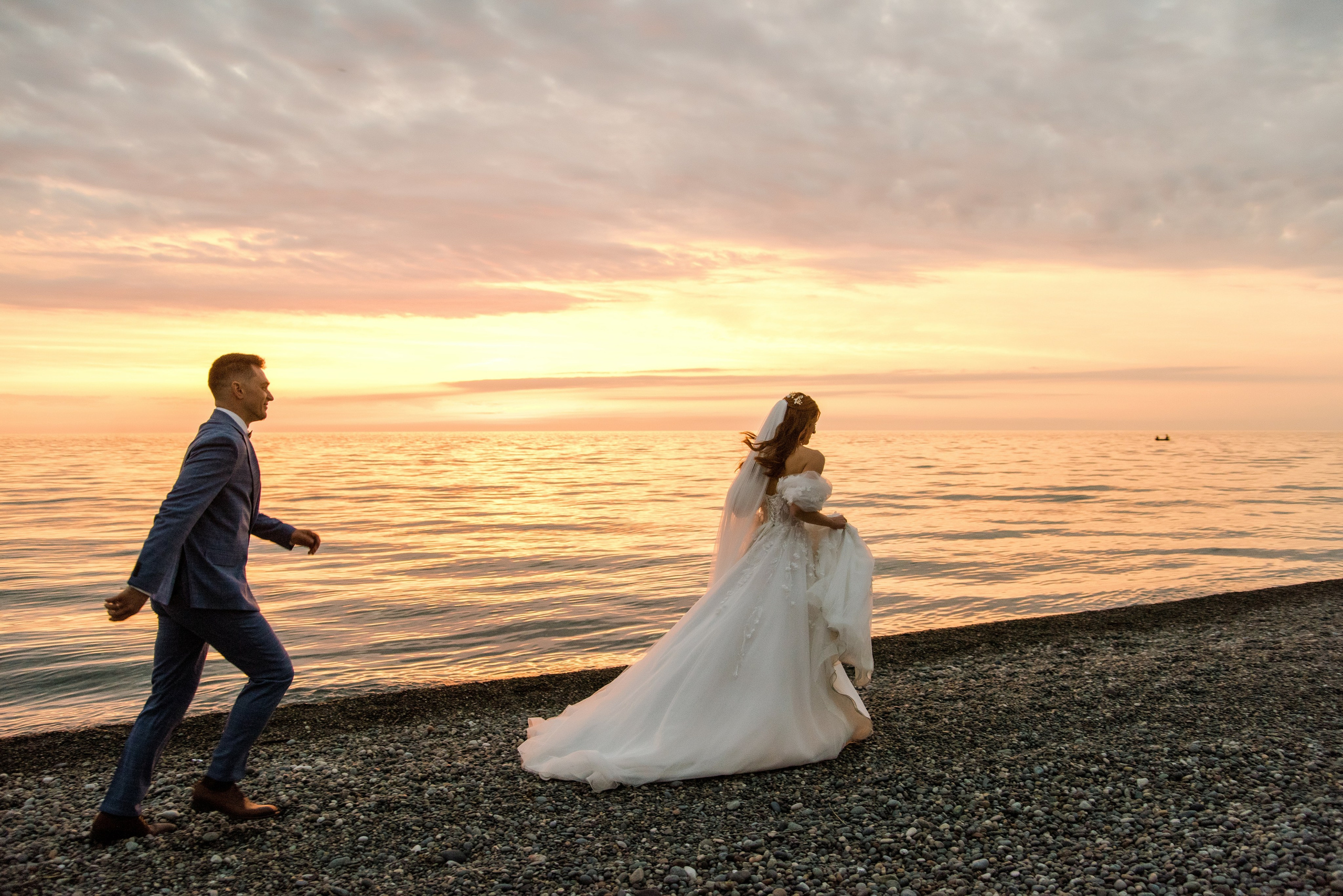 Свадьба на море в Батуми. Свадебные фотографы в Грузии, Армении. Макс Коваленко и Лара Татосян. Свадебный видеограф