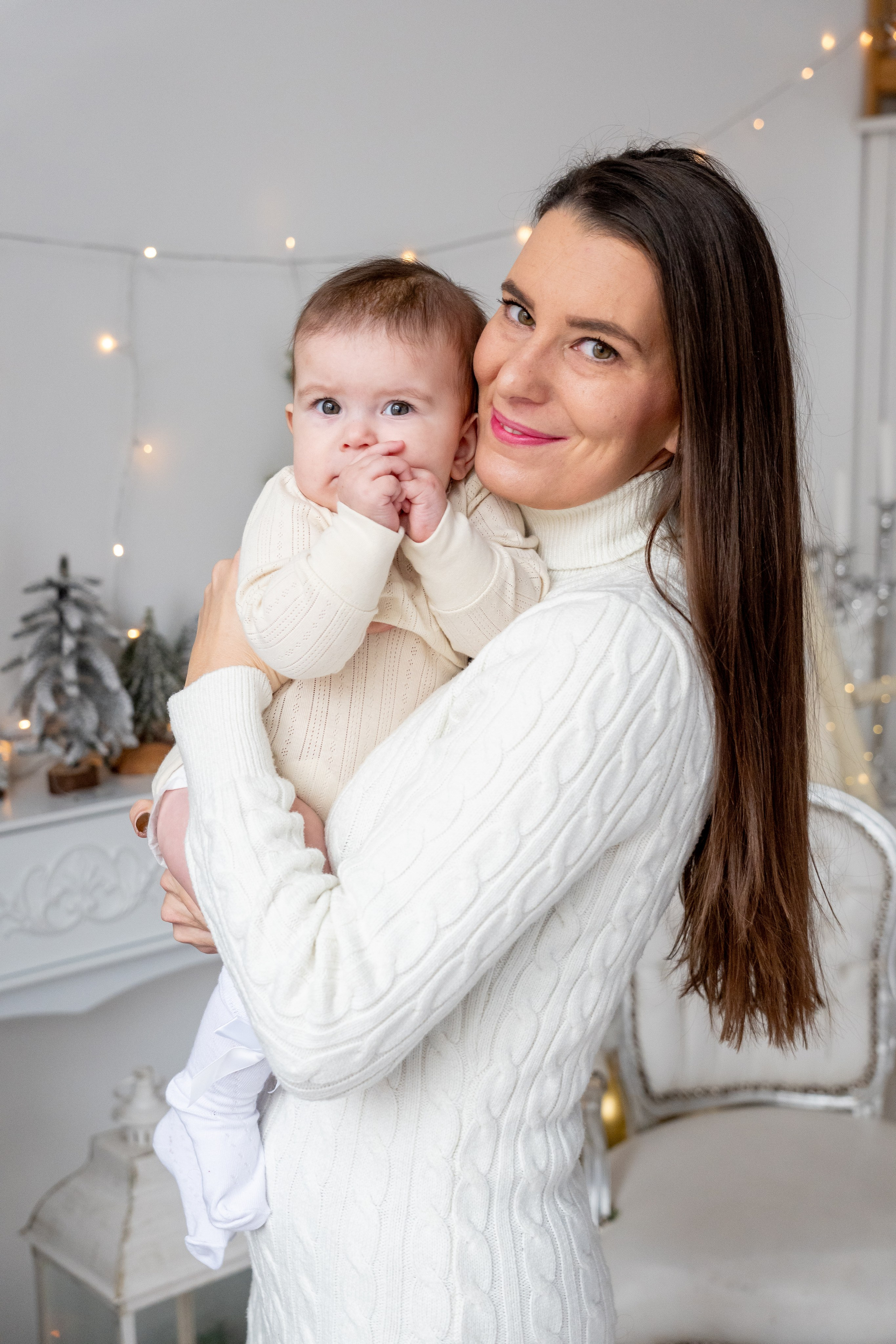 Rodinné focení v Teplicích, Přirozené rodinné fotografie ve studiu. Svatební fotograf a kameraman v Česku a po celé Evropě — Teplice, Ústí nad Labem, Praha, Drážďany