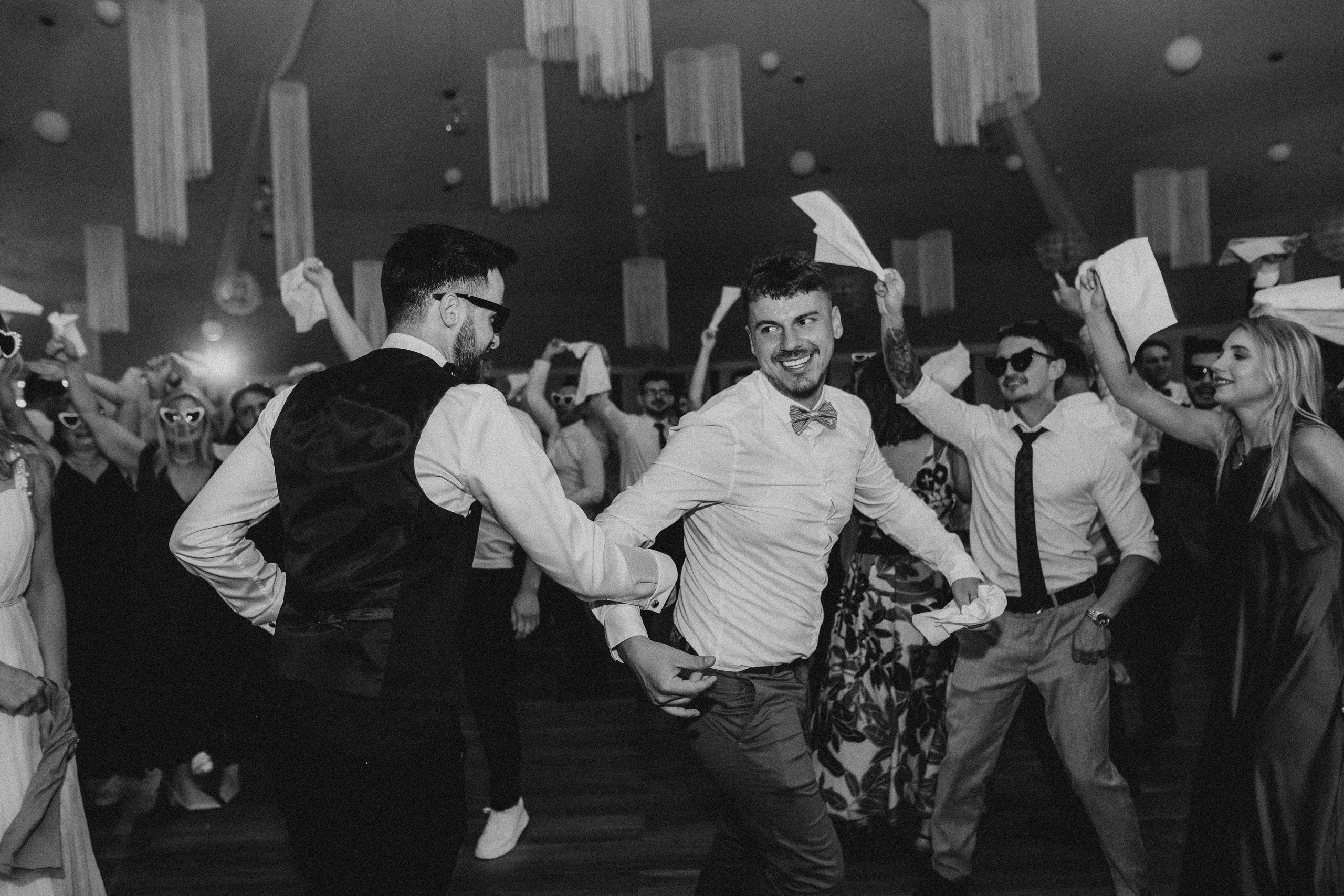 Madalina + Cosmin | Wedding day. Proud Vision Weddings | Wedding Photography & Film — Servicii profesionale Foto Video Nunta Iasi