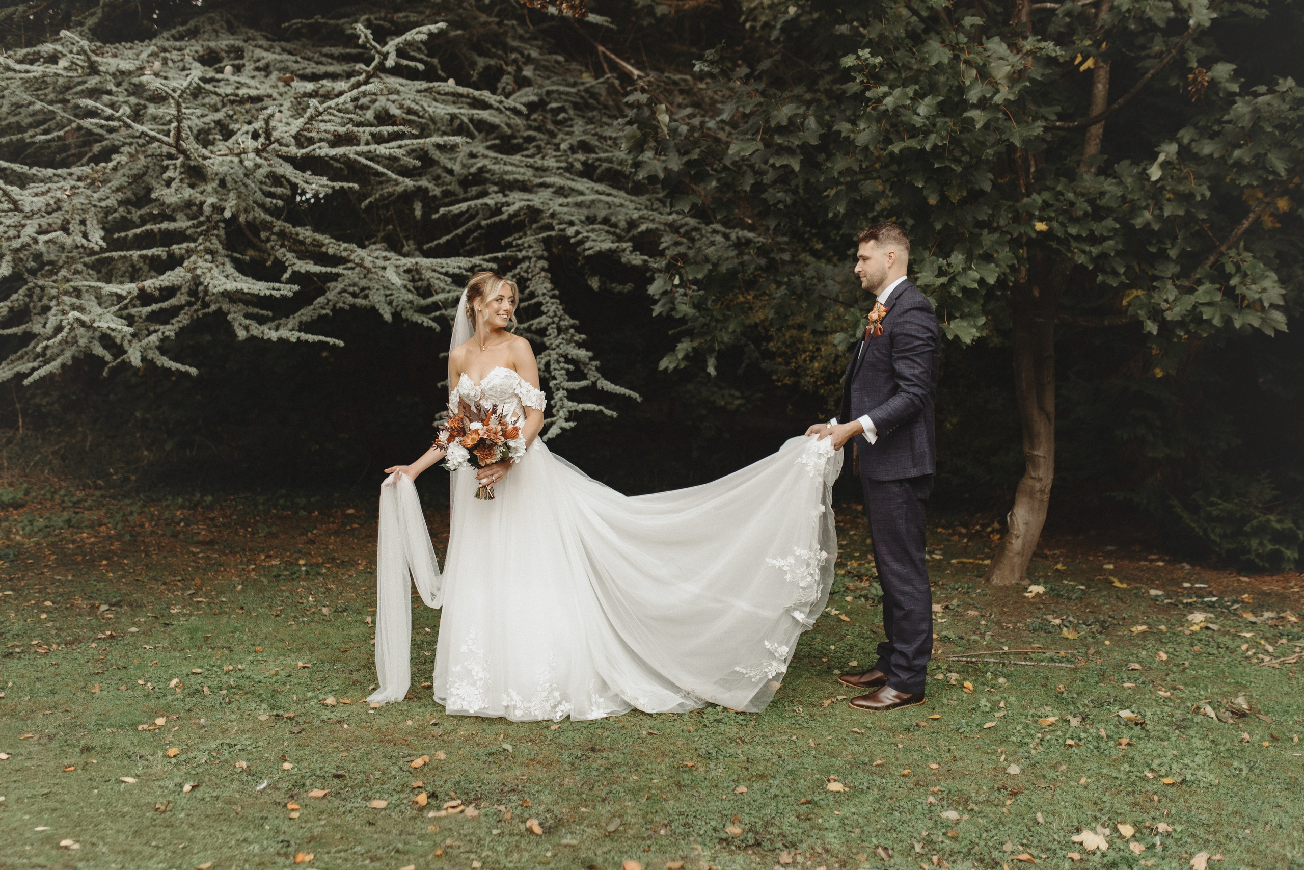 E&C. Wedding and Portrait Photographer Evie Moon