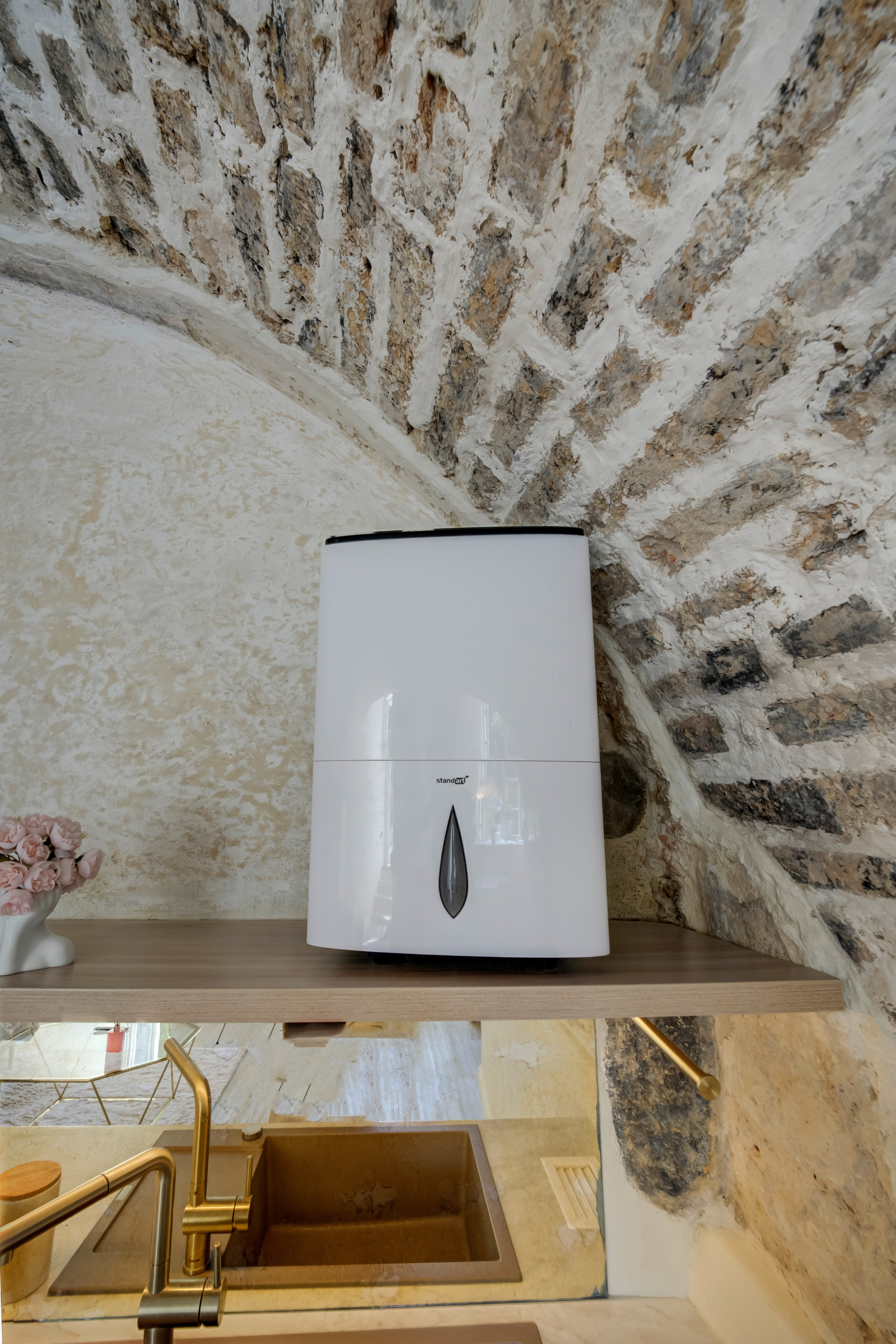 Teatro g. 7 , Vilnius. Elina Sapiega fotografė Vilniuje