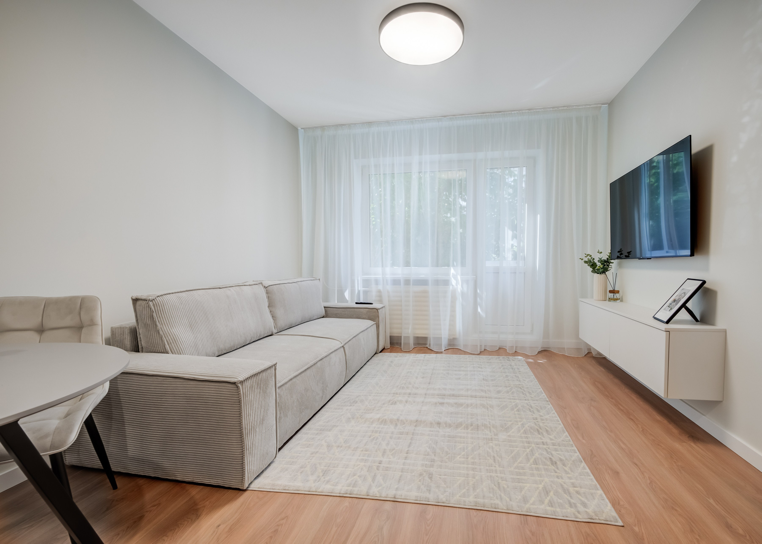 Fabijoniškių g. 73. Elina Sapiega fotografė Vilniuje