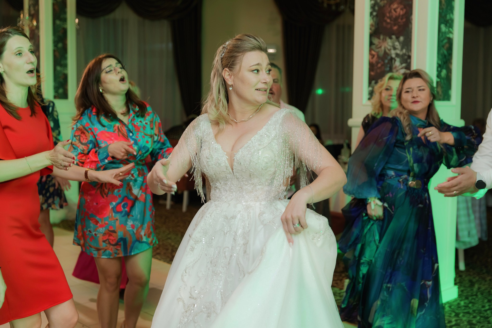 Mihai & Oana. Servicii foto-video profesionale, pentru momente de neuitat