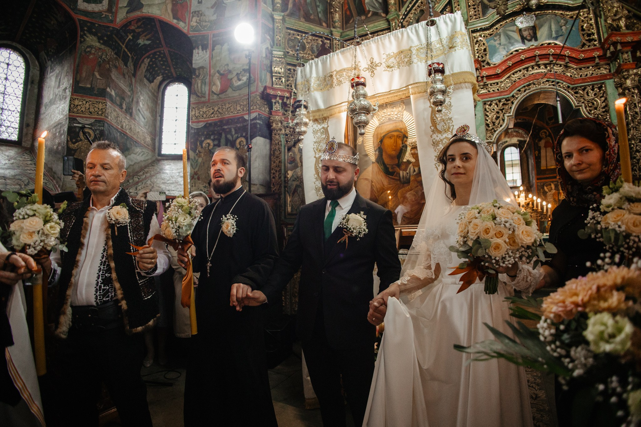 Nunta de Poveste la Sucevița: Cristi și Andreea. Servicii foto-video profesionale, pentru momente de neuitat