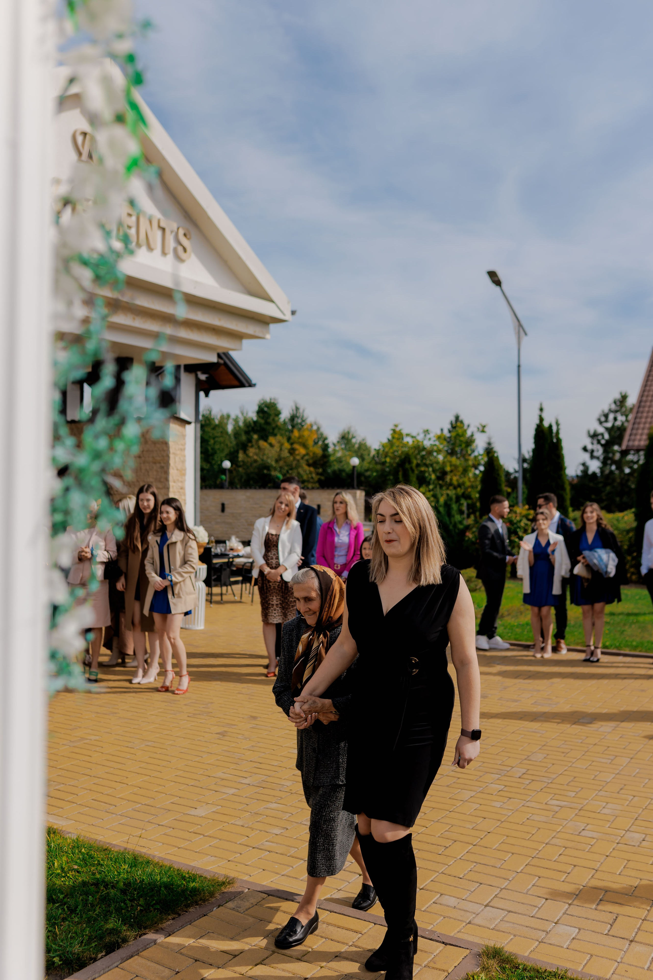 Loredana & Emilian – Ziua Nunții | Videografie - fotografie Botez Suceava, Iași, Botoșani. Servicii foto-video profesionale, pentru momente de neuitat