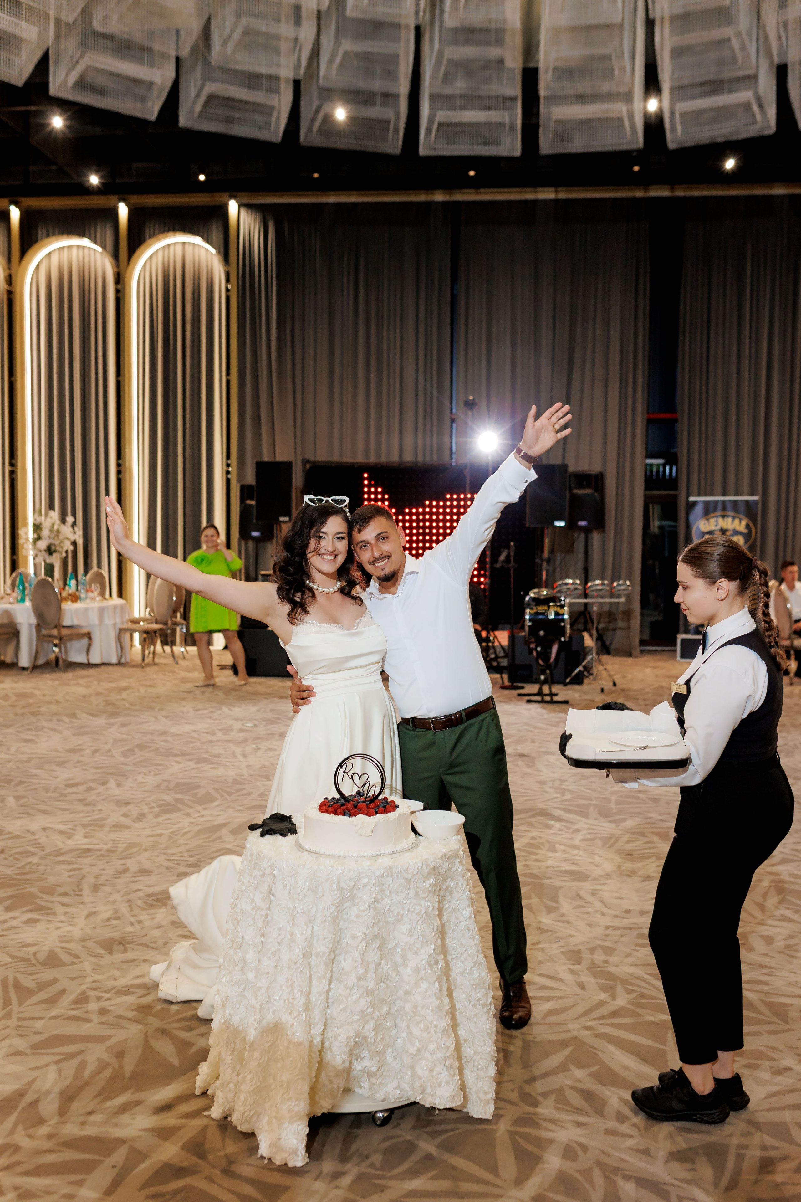 Nunta Nicoleta & Răzvan | Fotografie & Videografie Profesională. Servicii foto-video profesionale, pentru momente de neuitat