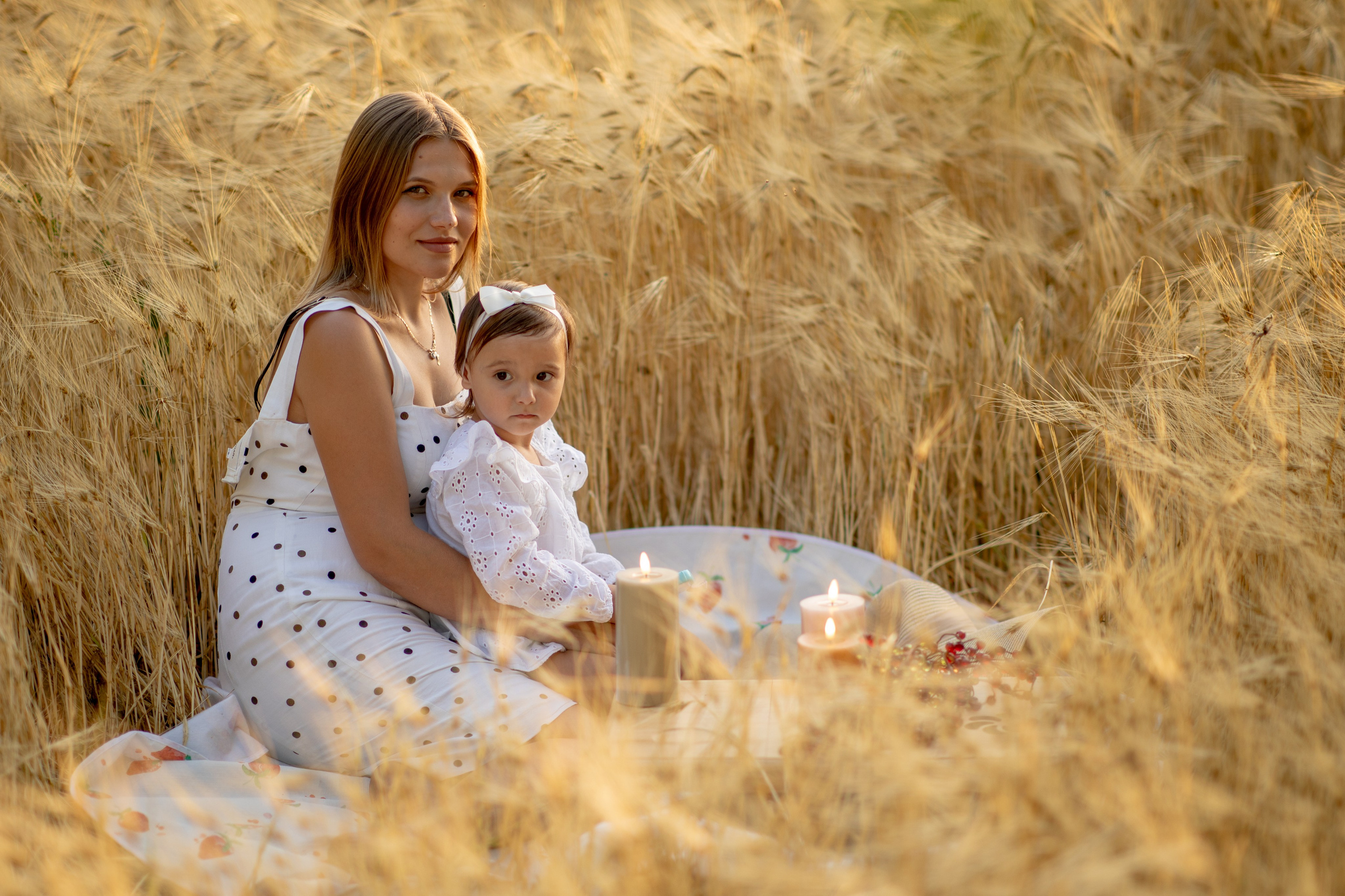 Family photo Maria si Elenica. N.D.photograph - fotograf de familie și portrete în Republica Moldova
