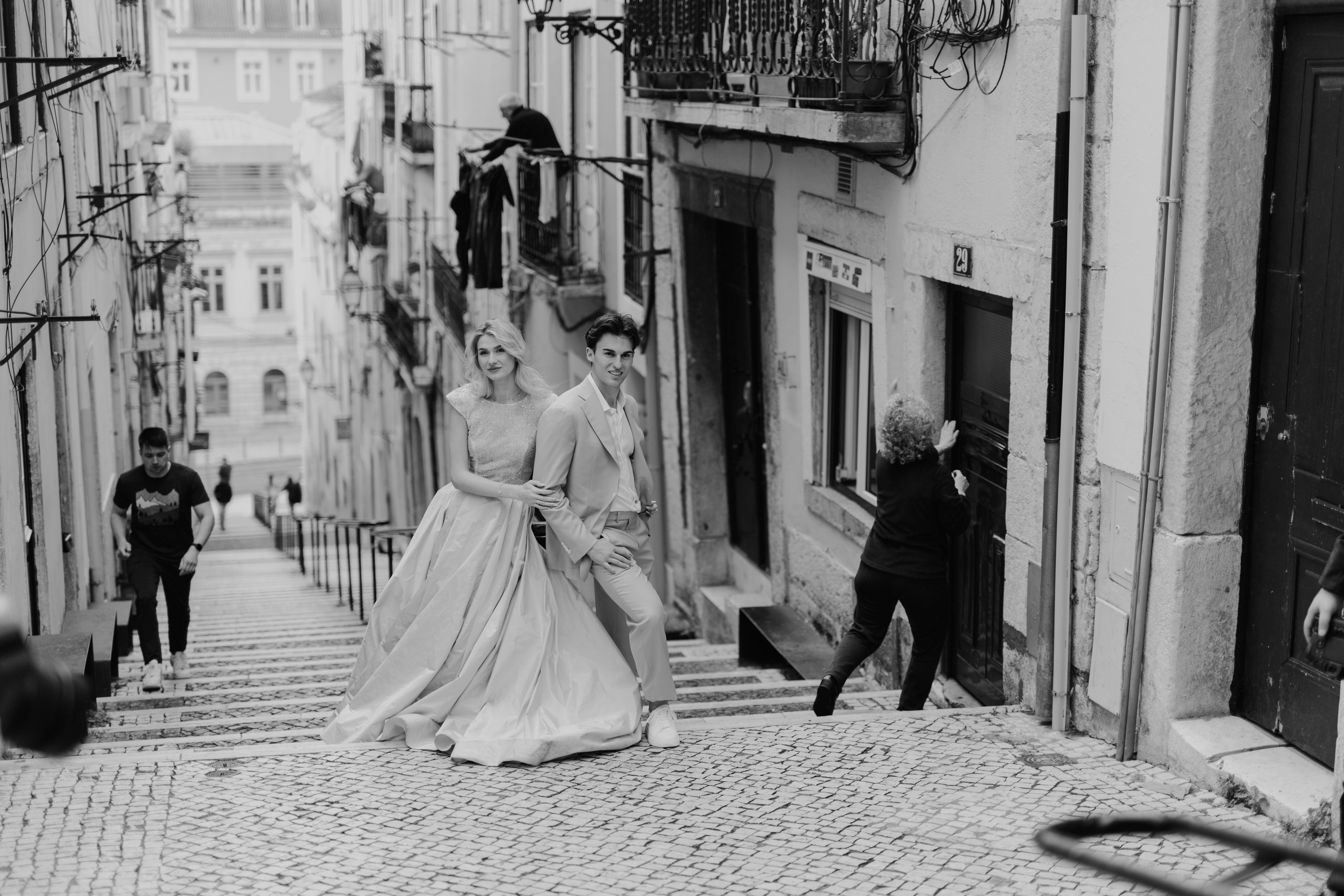 Vivien & Razvan. Main