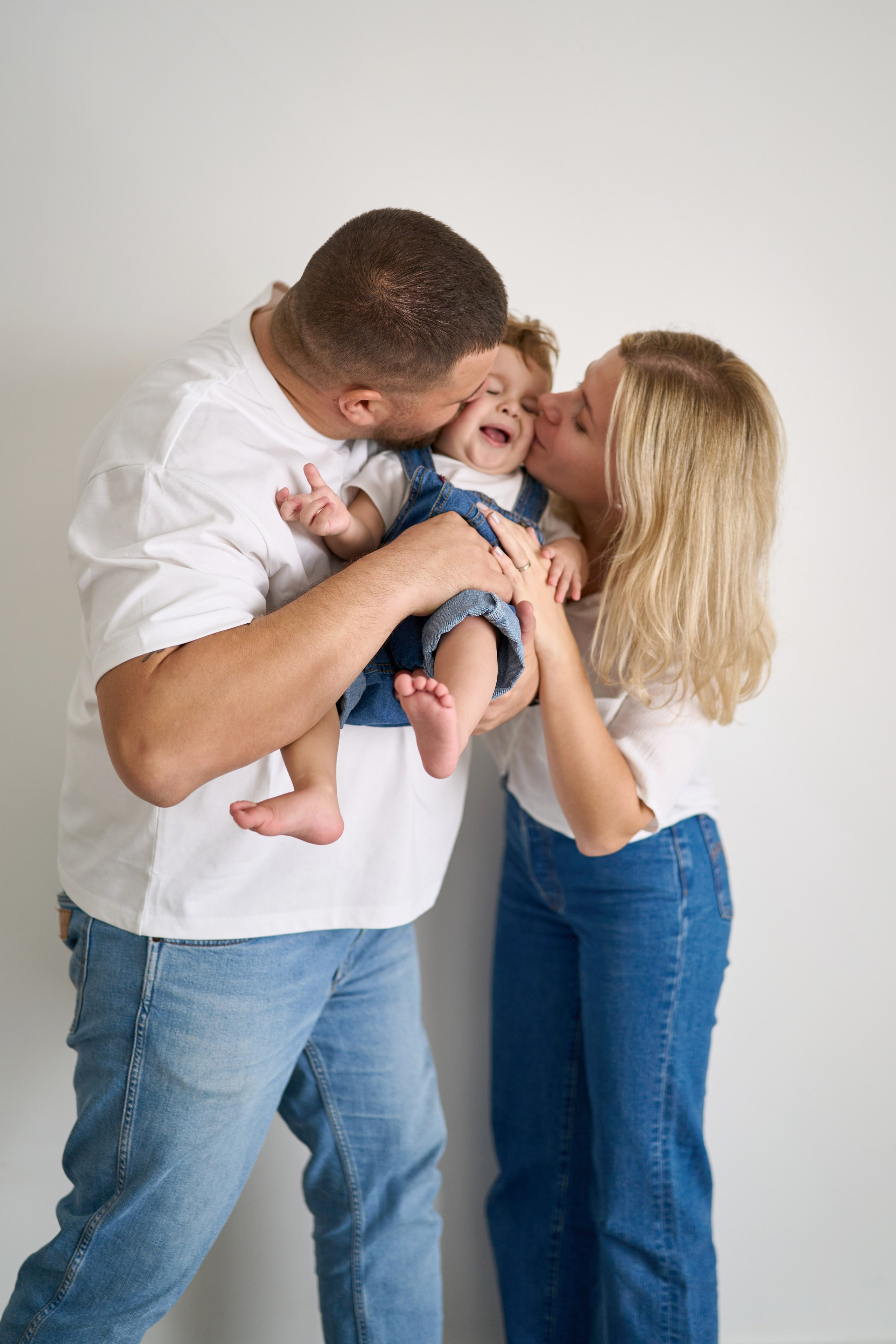 Gilad is 1 year old. צלם אלכס ברט בישראל