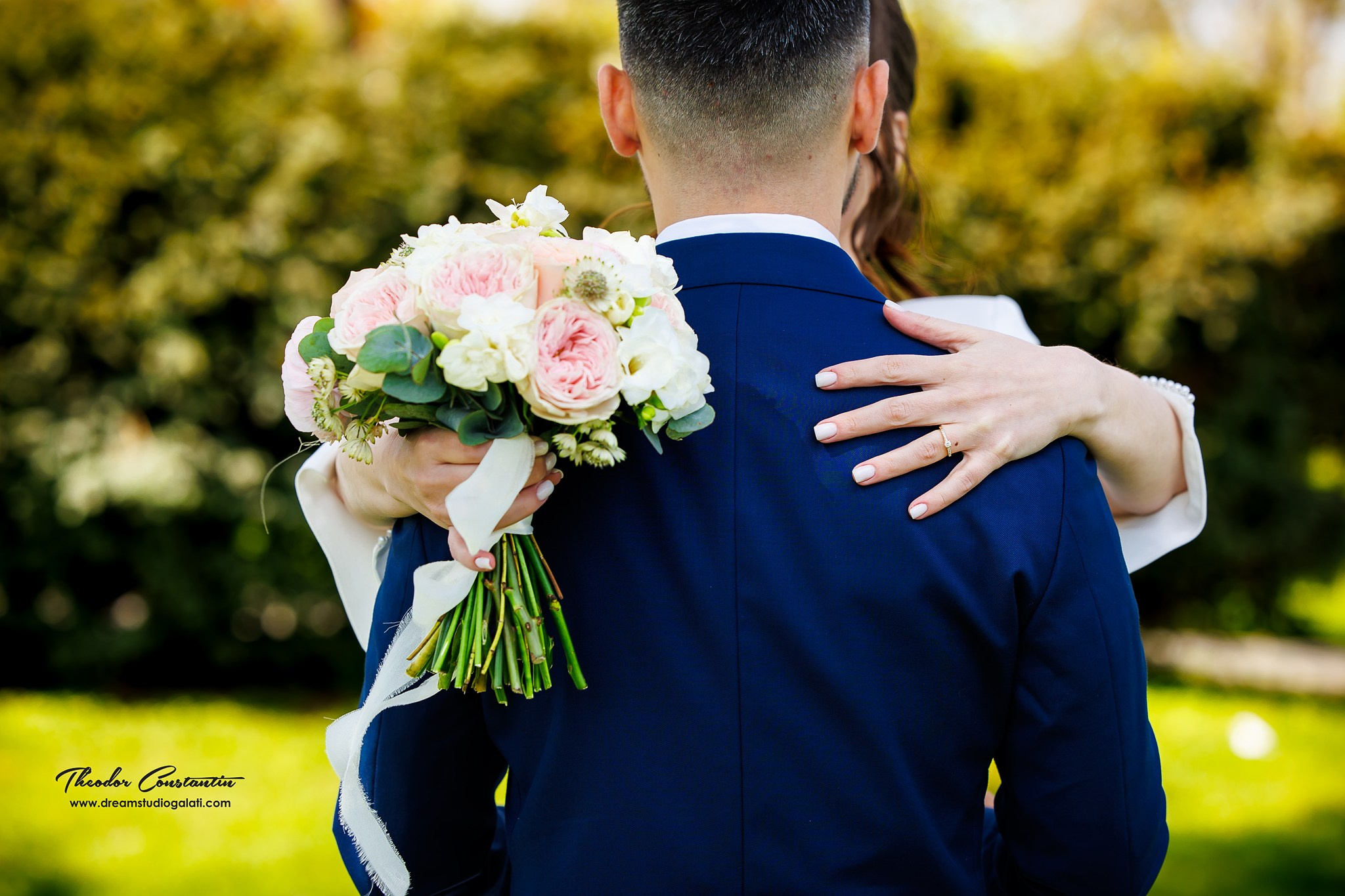 Logodna. Dream Studio Galați – ședințe foto profesionale pentru familie, portrete și evenimente