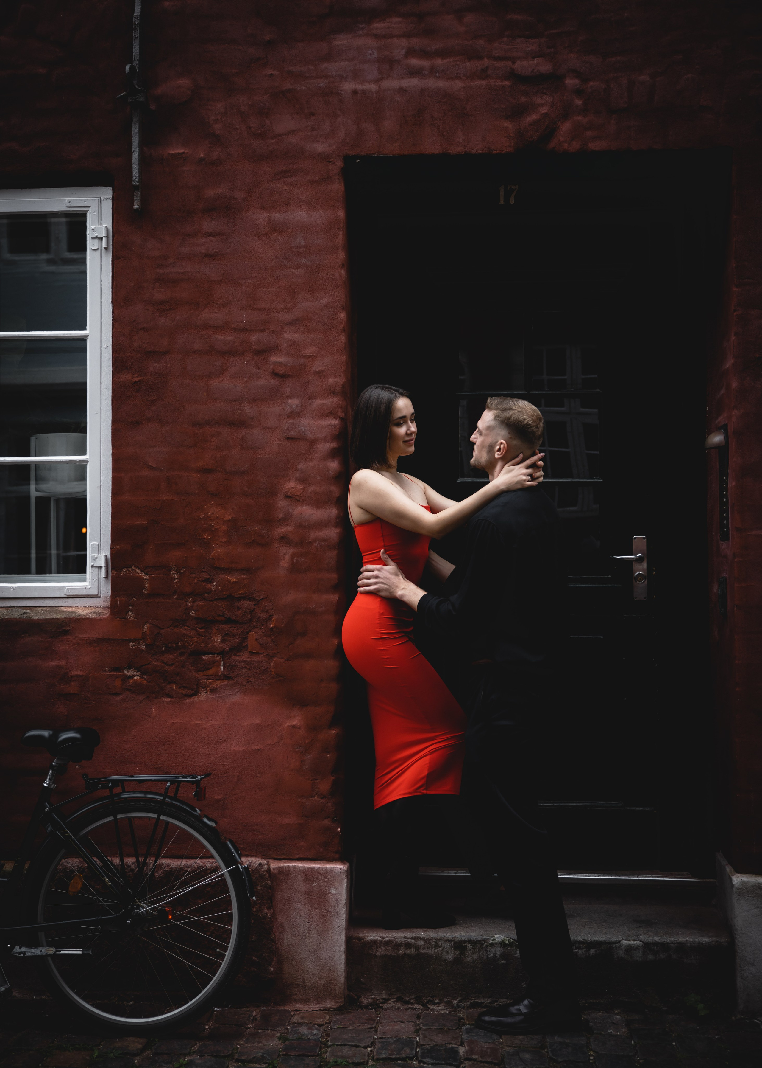 Julia and Filipp. Professional wedding photographer in Copenhagen, Denmark — Julia Byron