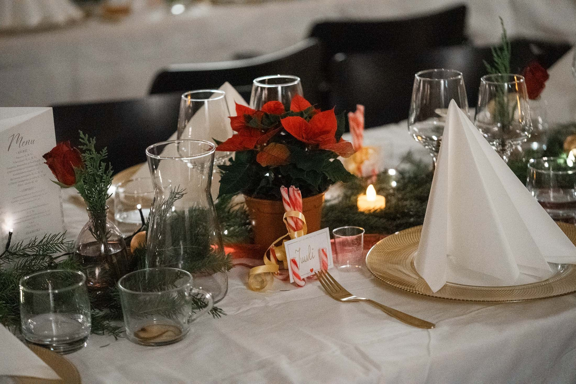 Alisa&Aarne, Uspenski katedraali ja Tenalji von Fersen. StudioHappyMoment — Fine Art Wedding Photographer in Italy, France, Spain & Finland