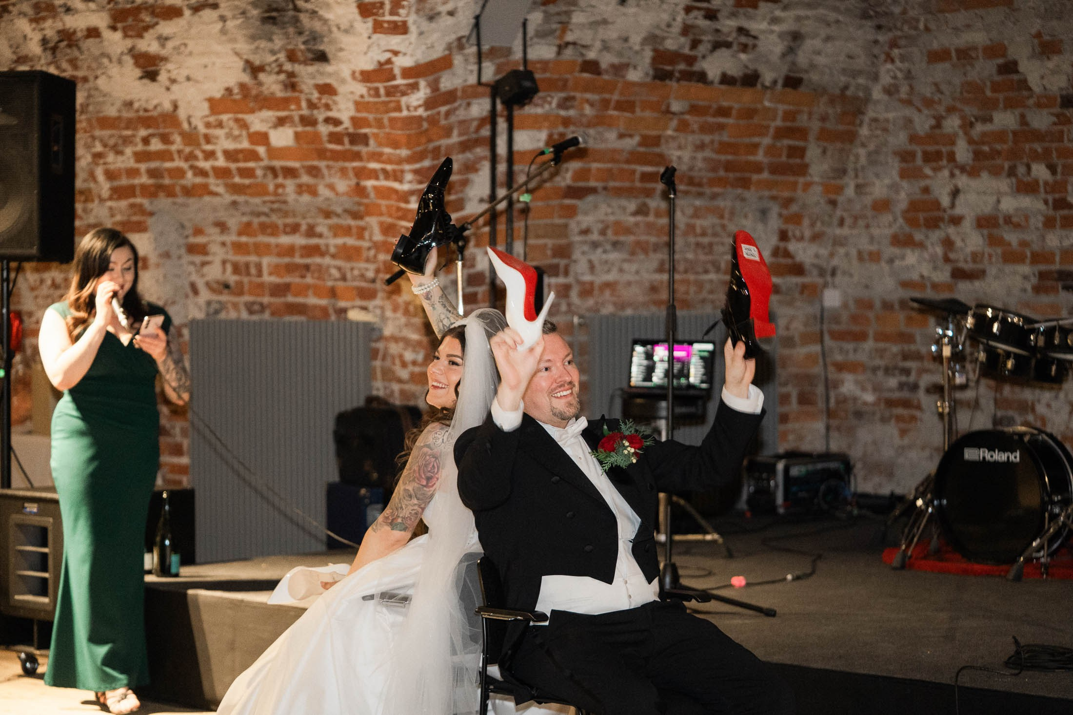 Alisa&Aarne, Uspenski katedraali ja Tenalji von Fersen. StudioHappyMoment — Fine Art Wedding Photographer in Italy, France, Spain & Finland