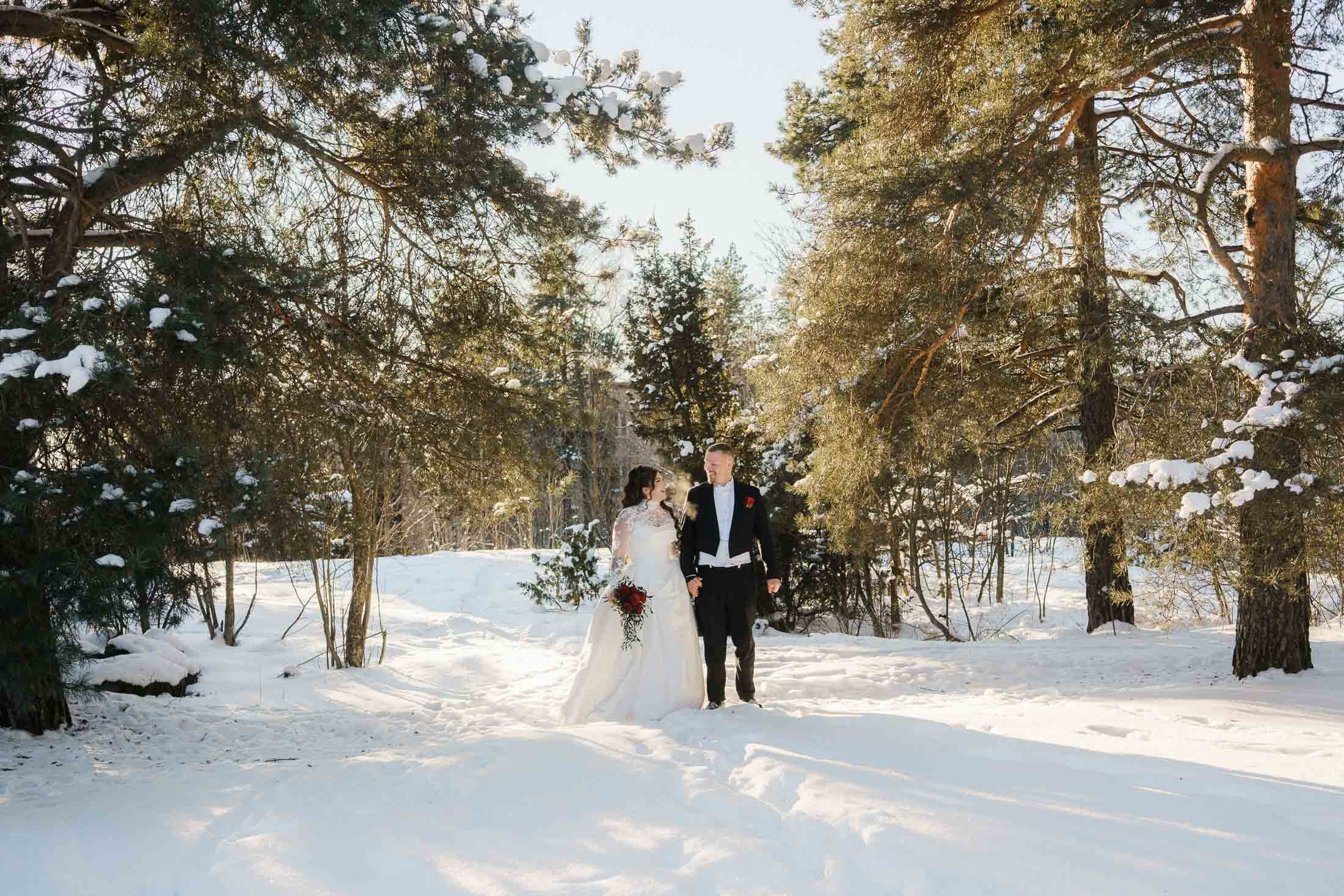 Alisa&Aarne, Uspenski katedraali ja Tenalji von Fersen. StudioHappyMoment — Fine Art Wedding Photographer in Italy, France, Spain & Finland