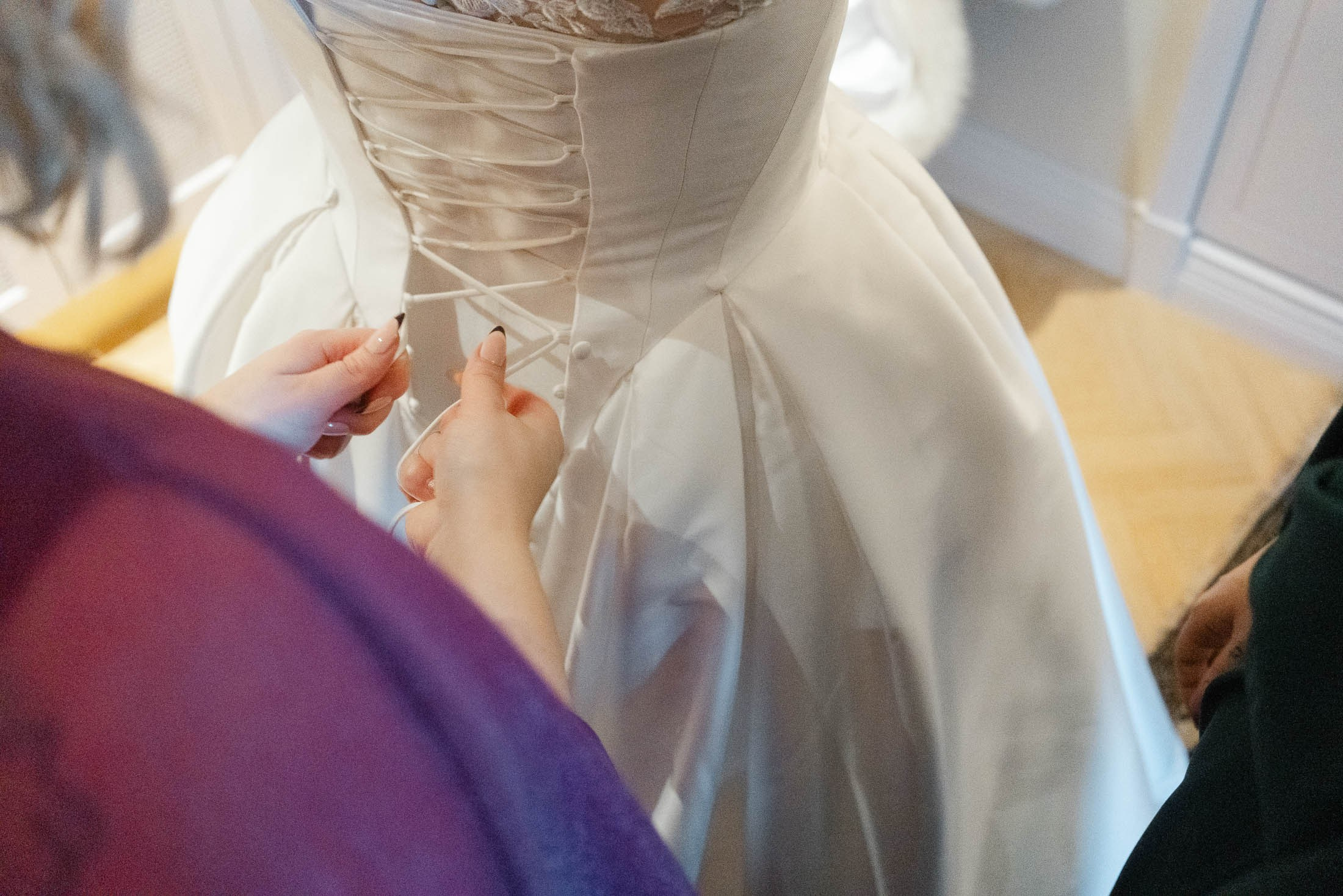 Alisa&Aarne, Uspenski katedraali ja Tenalji von Fersen. StudioHappyMoment — Fine Art Wedding Photographer in Italy, France, Spain & Finland