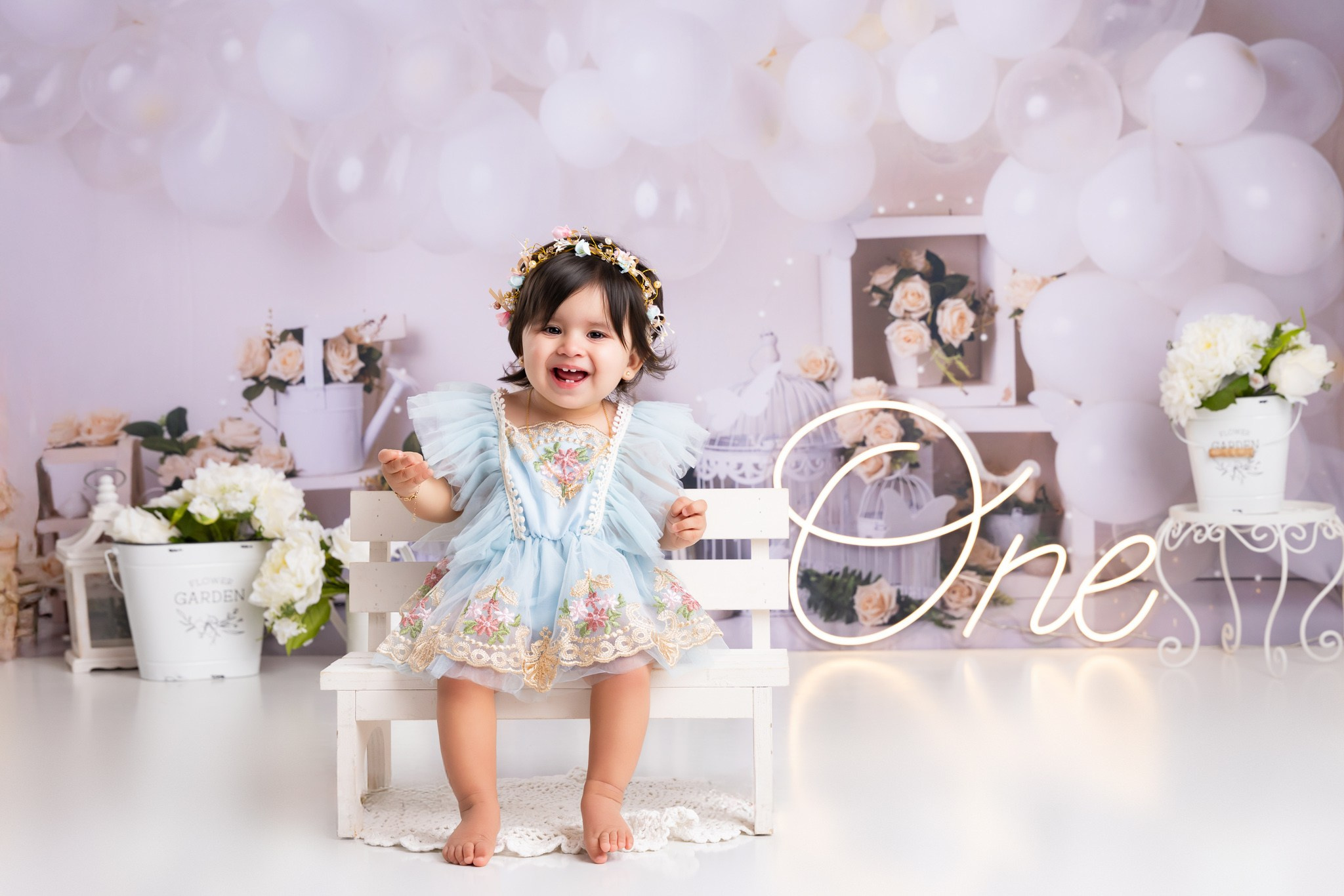 Alicia 1 year old. Professional family, maternity & newborn photographer in North Charleston, SC, creating timeless portraits