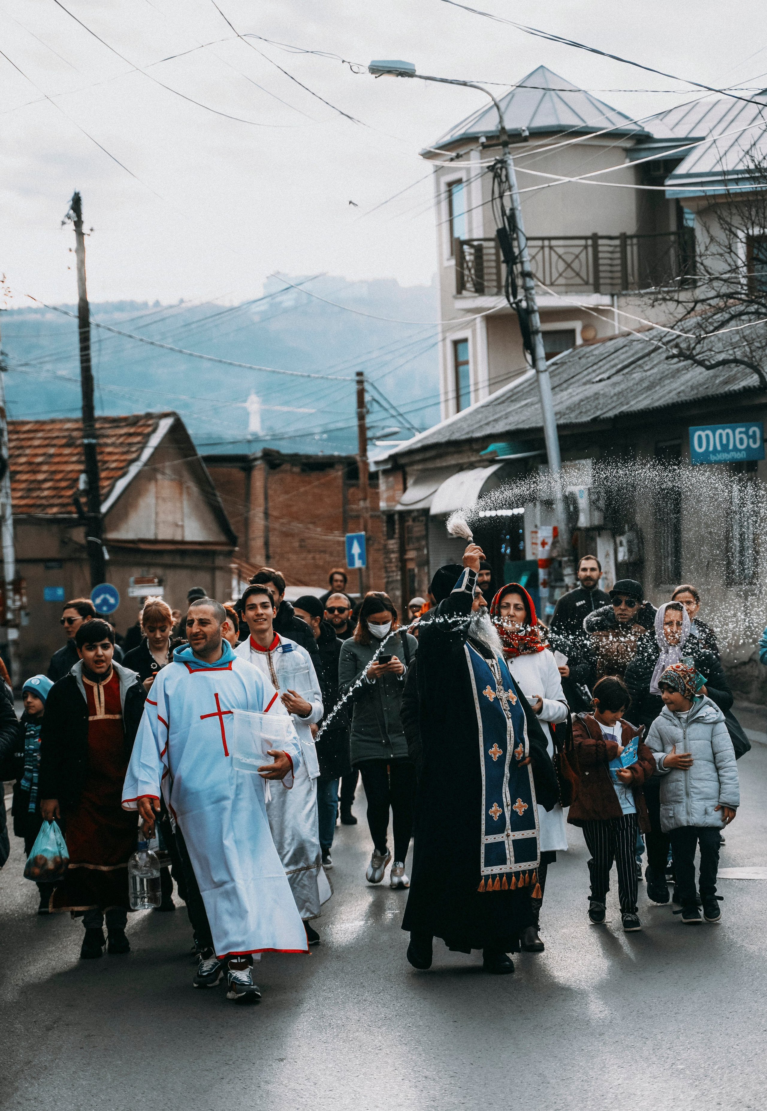 ТБИЛИСИ 2023-2024. Стрит-фотография, полная абсурда, идиотизма и красоты