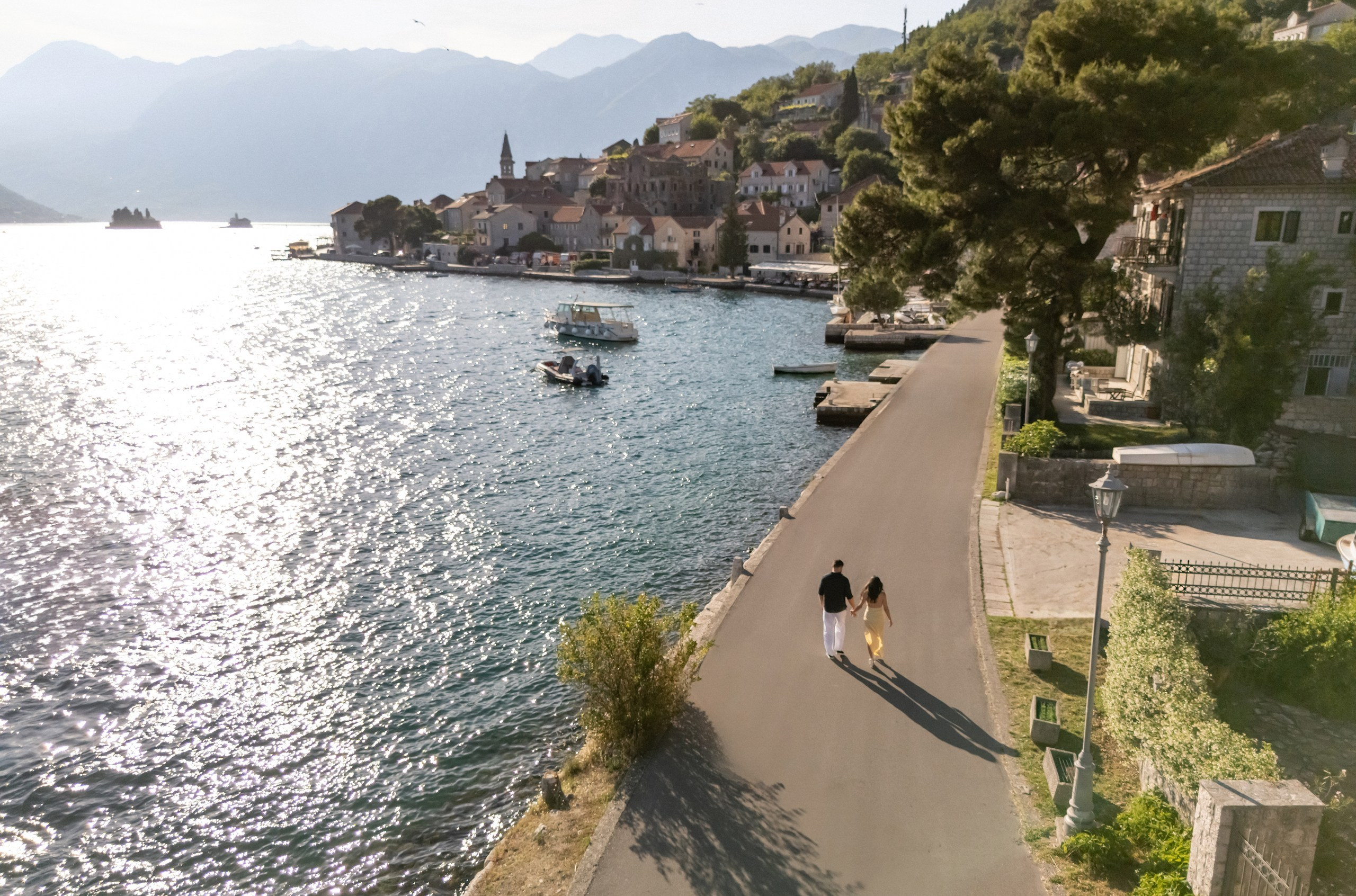 Perast Engagement Photoshoot. Bryllupsfotograf og videograf i Montenegro | Maria & Vasilii