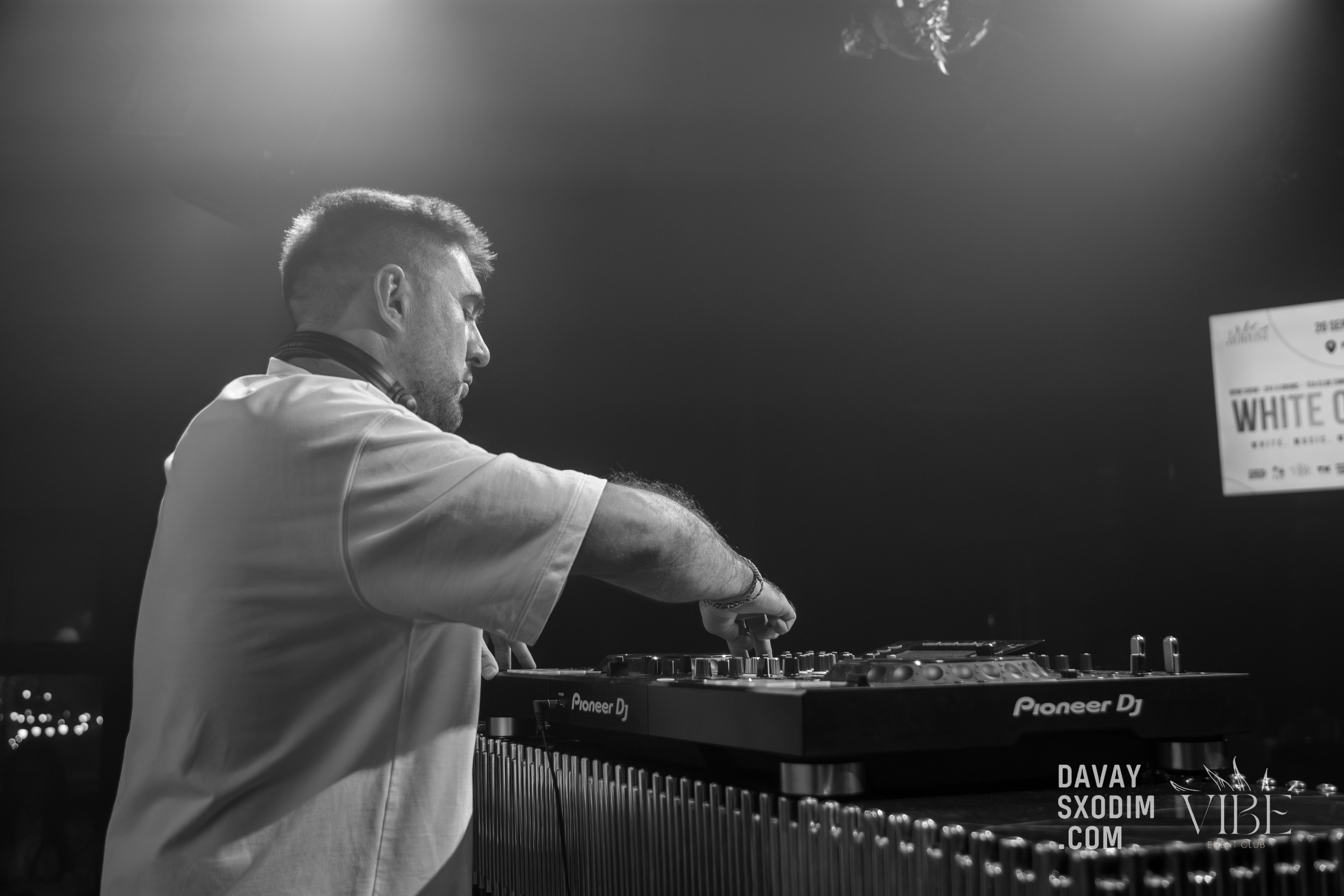 Вечеринка White Out | Фоторепортаж | Видеорепортаж | Афиша | DAVAYSXODIM.com PHUKET. АФИША|ФОТОРЕПОРТАЖИ|ИВЕНТЫ|ПХУКЕТ