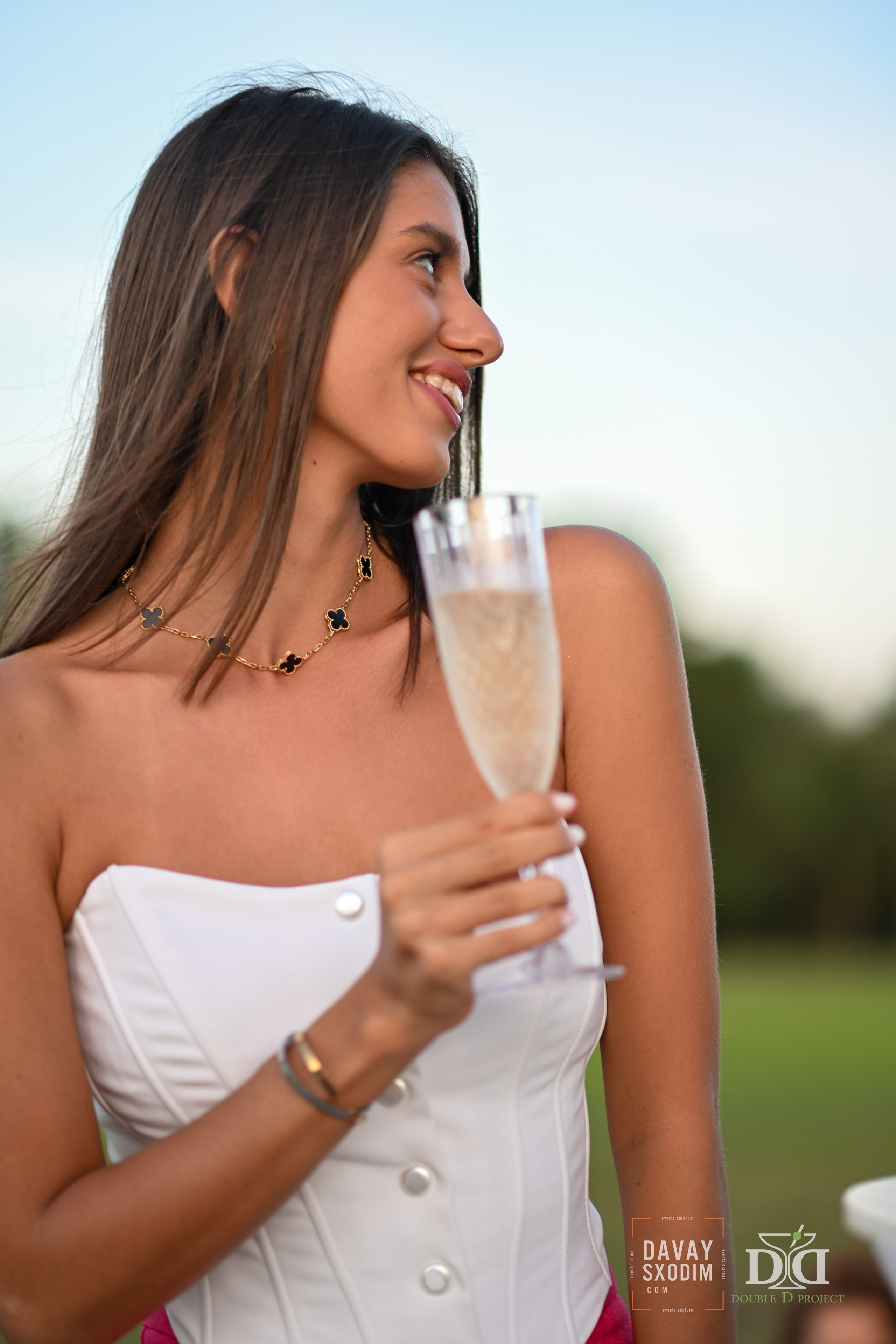 Вечеринка на аэродроме | Фоторепортаж | Афиша | DAVAYSXODIM.com PHUKET. АФИША|ФОТОРЕПОРТАЖИ|ИВЕНТЫ|ПХУКЕТ