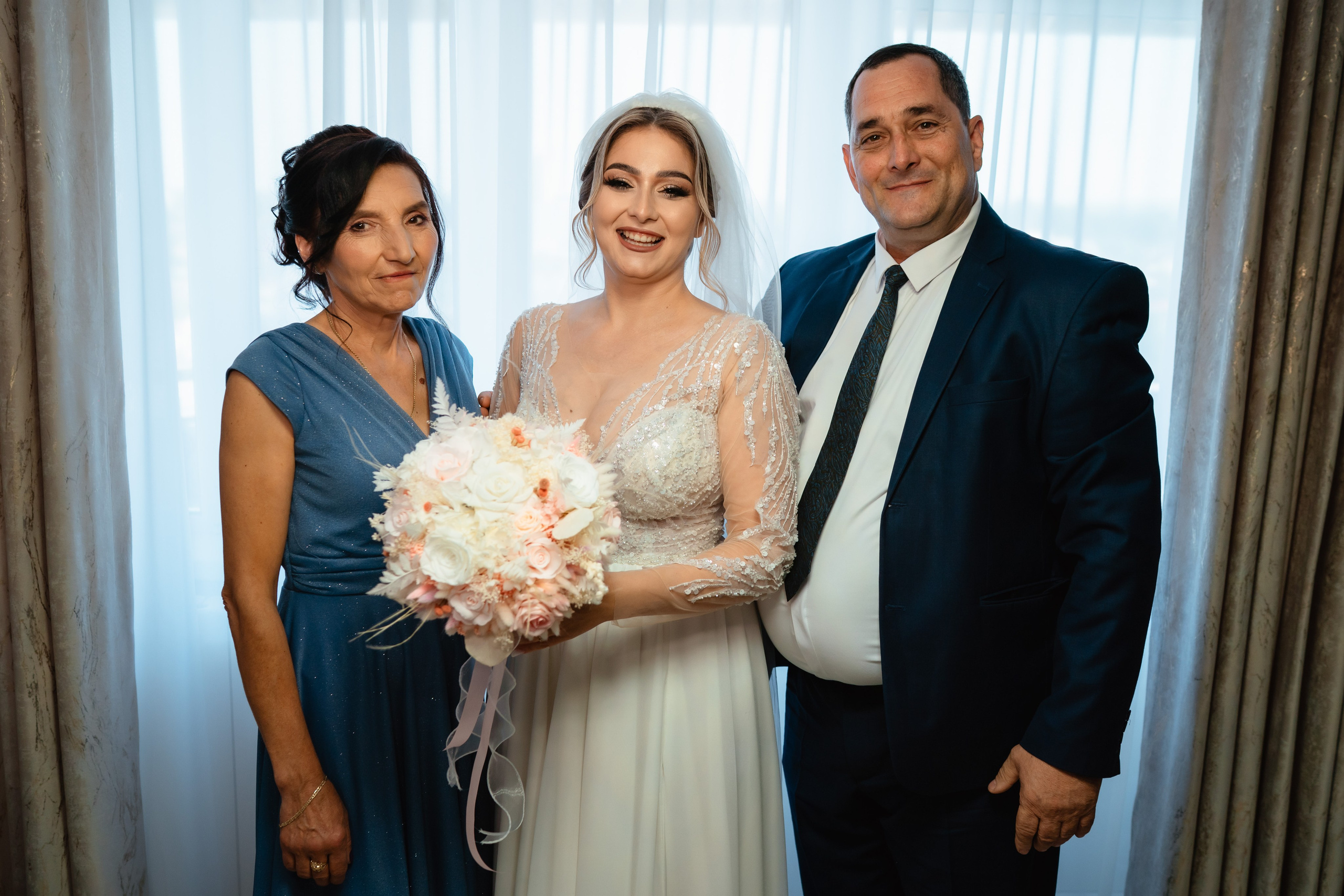 Gabriela, Stelian si Teodor. Fotograf nunta si evenimente Giurgiu