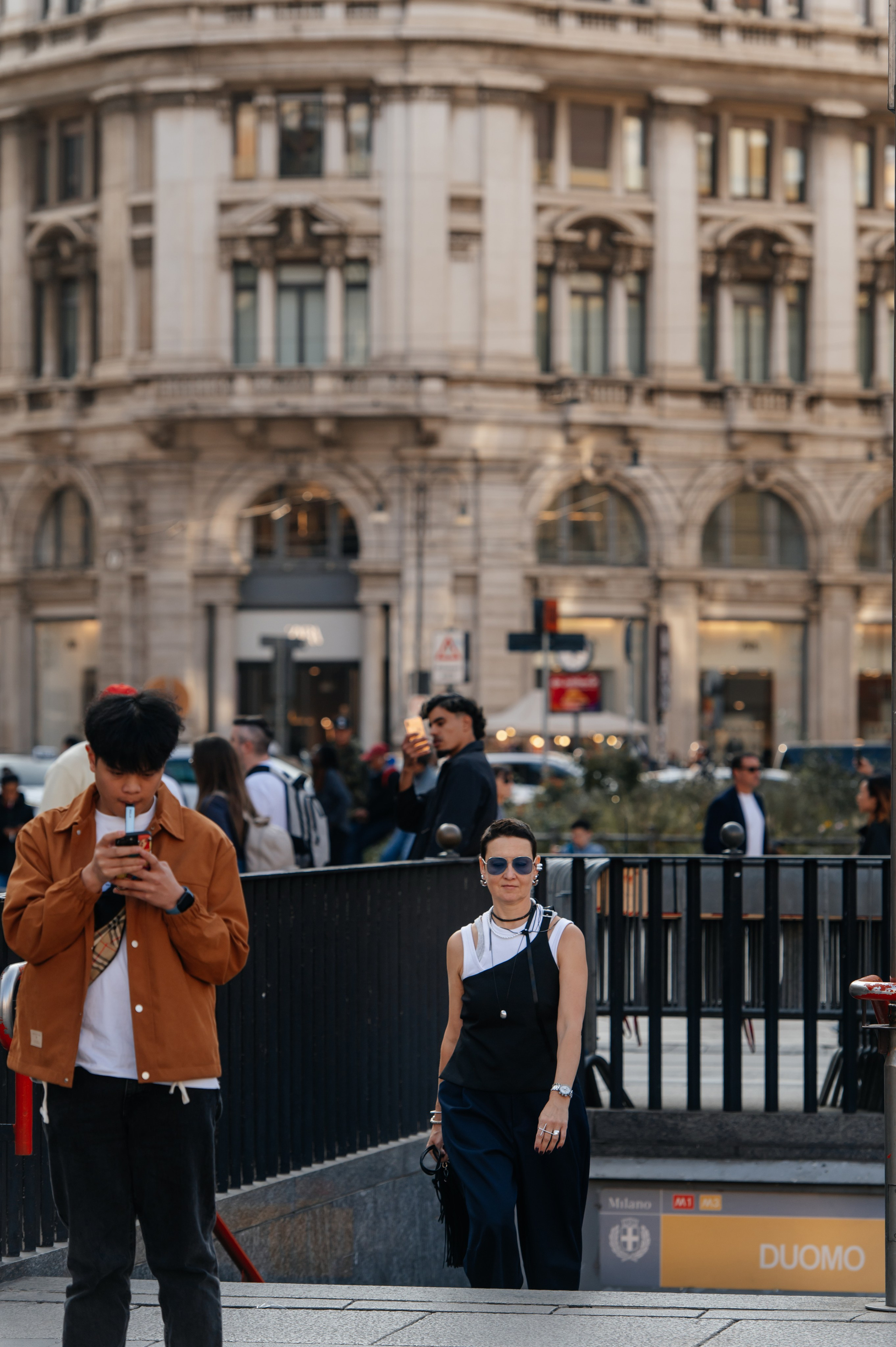 Milan, Autumn 🍂, Julia. Wedding photographer from Moldova Alexey Chipchiu