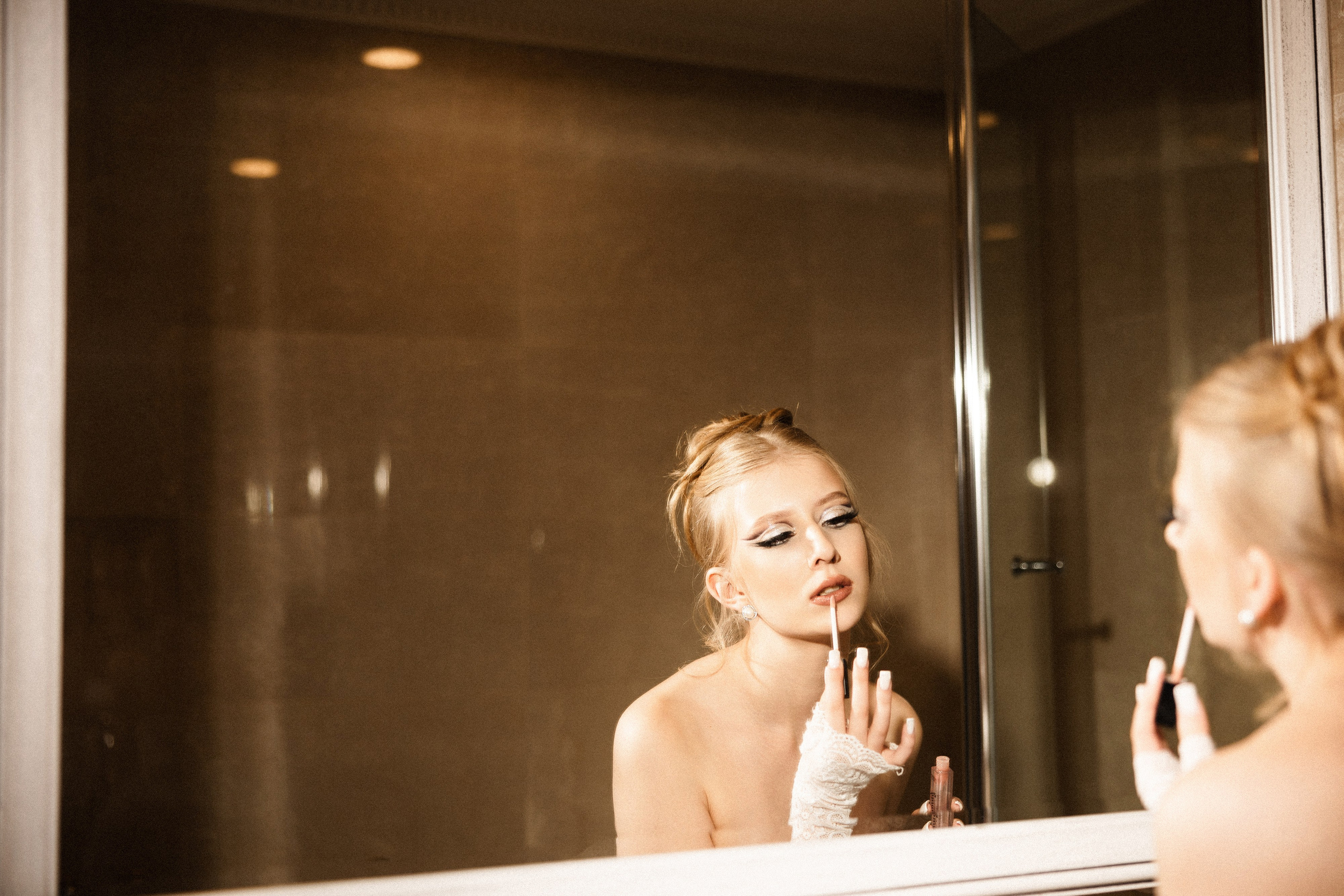 Once upon a time at the ORION Hotel. Азимжан Нуритдинходжаев — свадебный фотограф