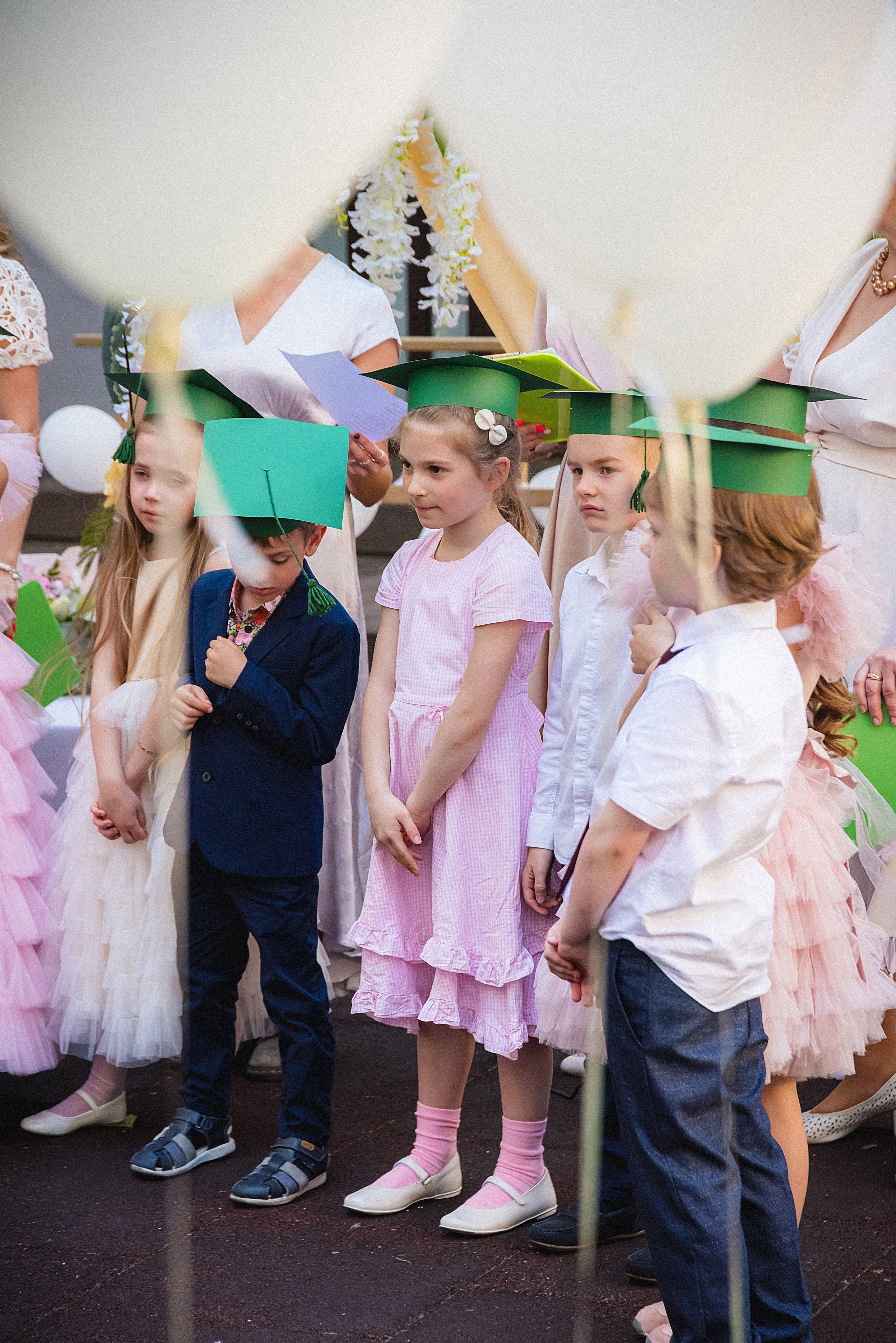 Zīles Skolas Izlaidums. Fotogrāfs Rīgā. Gīmenes, individuālās un dažādu produktu fotosesijas