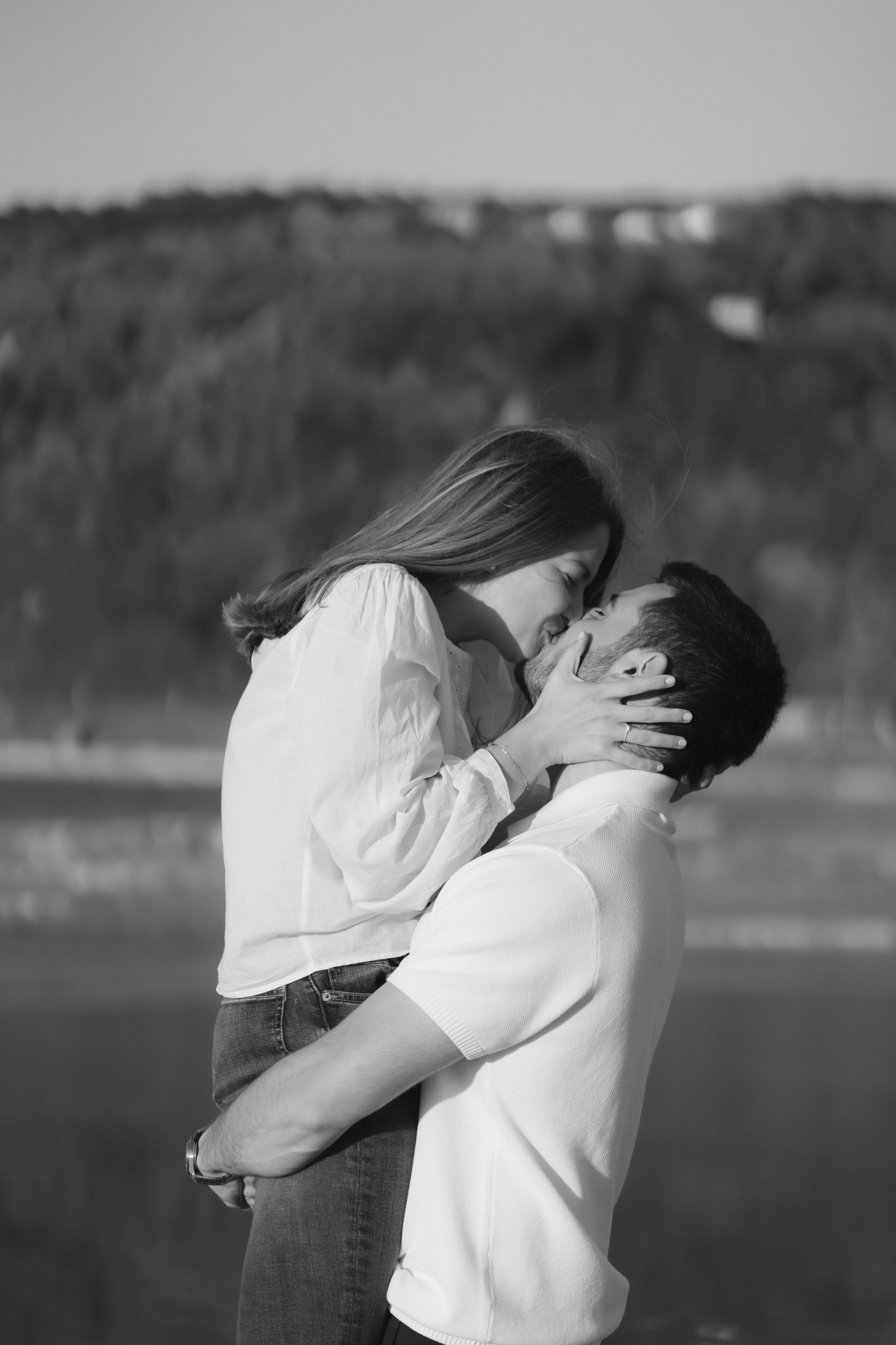 Elegancia y alegría familiar. Boda de Andrés y Lucía en San Sebastián. Holigood foto y video reportaje de bodas en San Sebastián y Europa