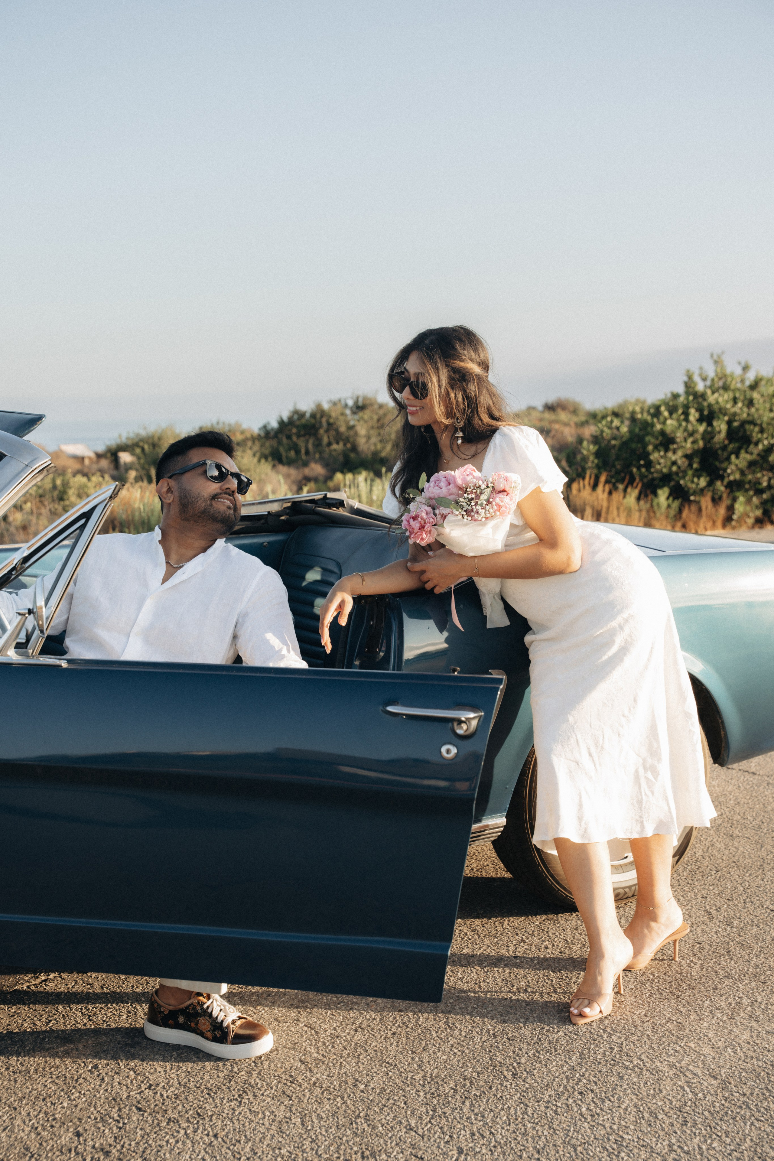 Crystal Cove Couple photographer. Love story photography in Santa Monica. Elopement photography. Engagement photographer. Proposal Photographer.  Santa Monica Wedding Photographer. Santa Monica Elopement Photographer. Newport Beach Couples photographer. Laguna Beach Couple Photographer. Crystal Cove Proposal. Laguna Beach engagement Photos