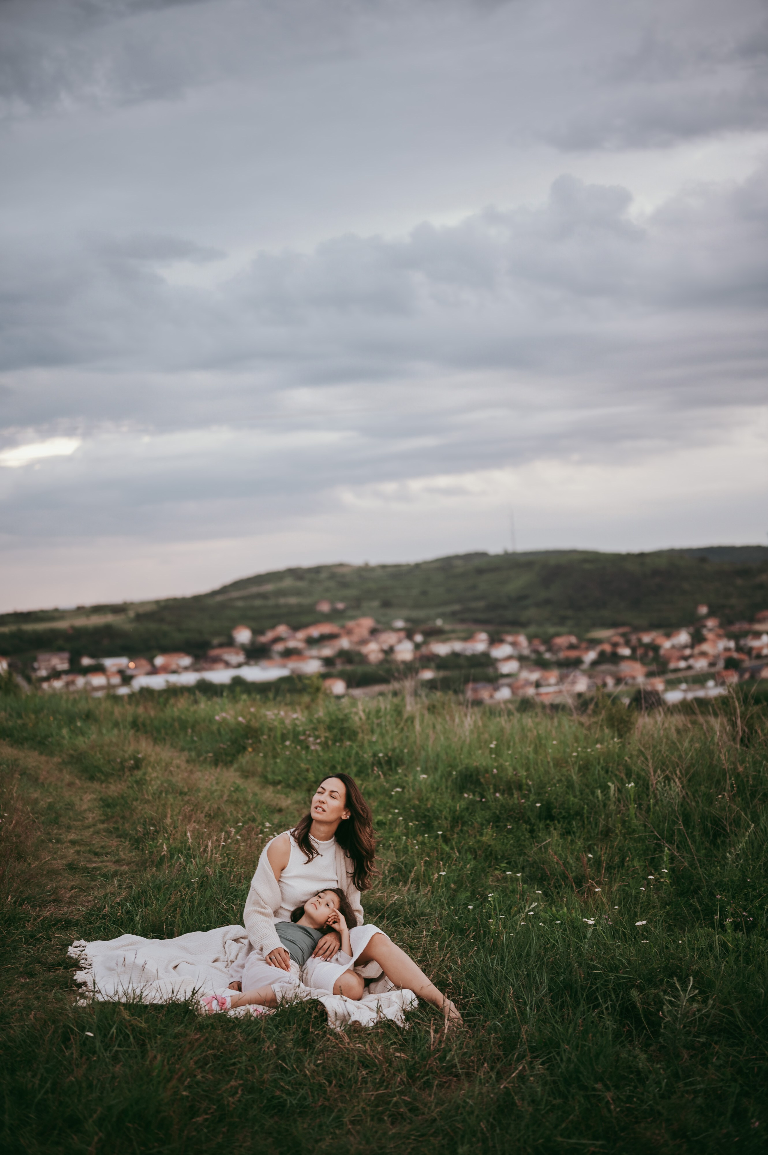 Bojana i Srna / mammy and me photosession. Deciji i porodicni fotograf u Beogradu Oksana Skendzic