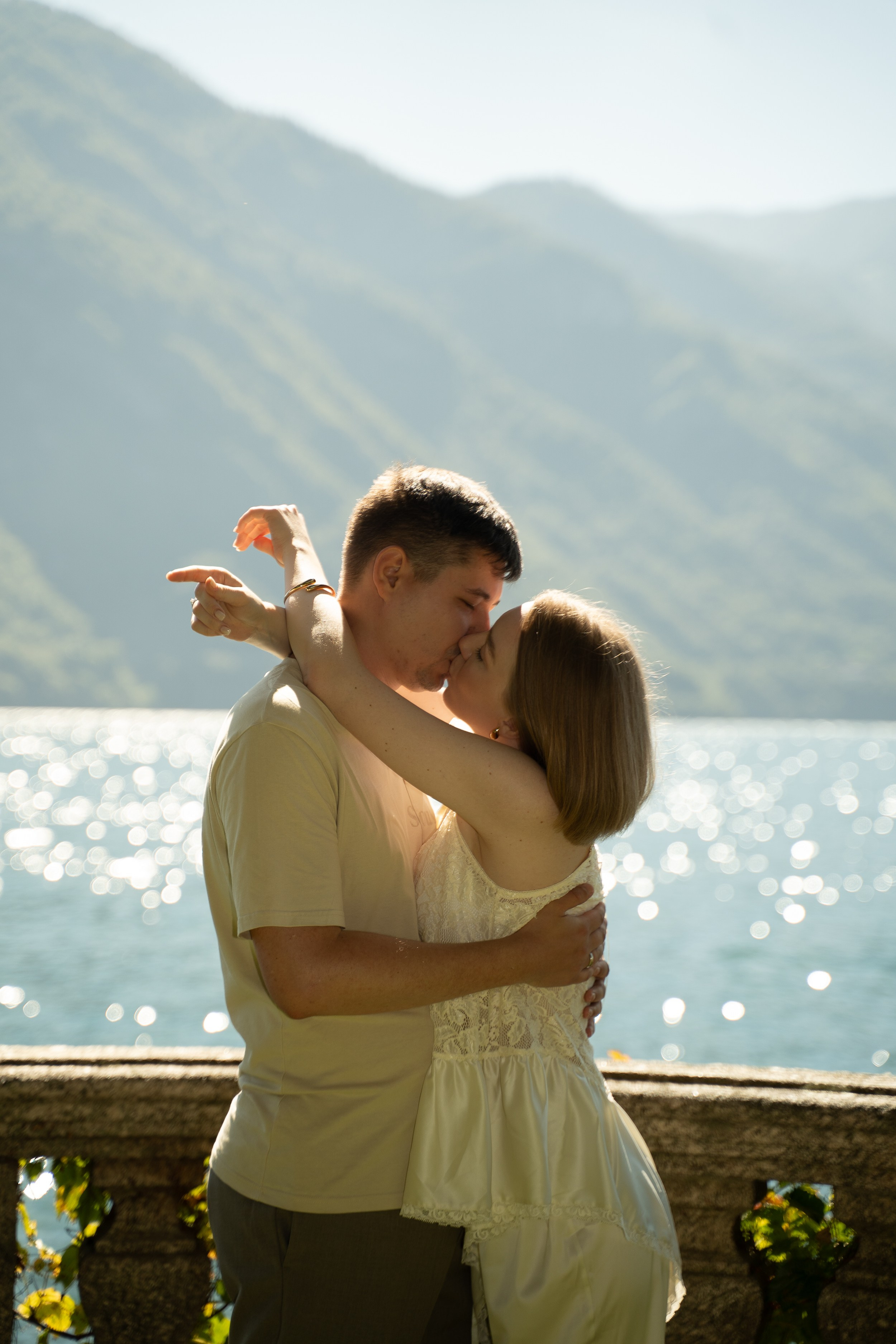 Love Story in Lake Como. Proposal Photographer in Lake Como