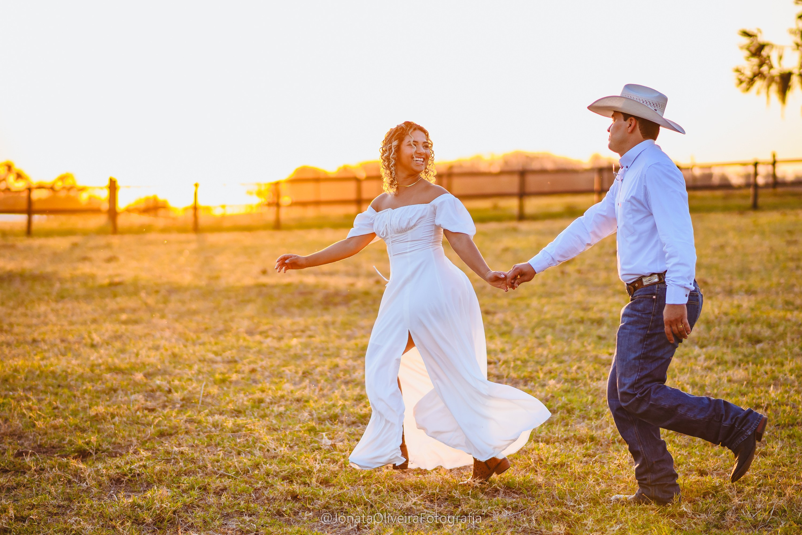 Pre Wedding Luérica e Vinicius. Fotografia de casamentos e ensaios em avaré Jônata Oliveira
