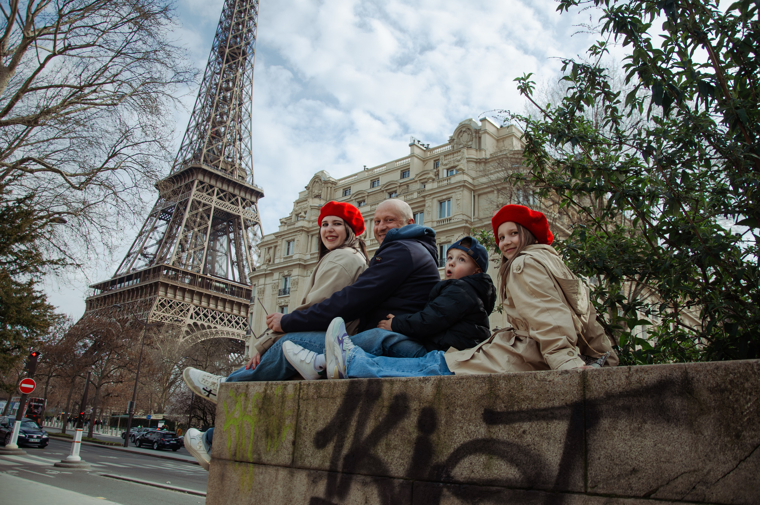 Family photoshoot. Paris photographer — Polina Osipova