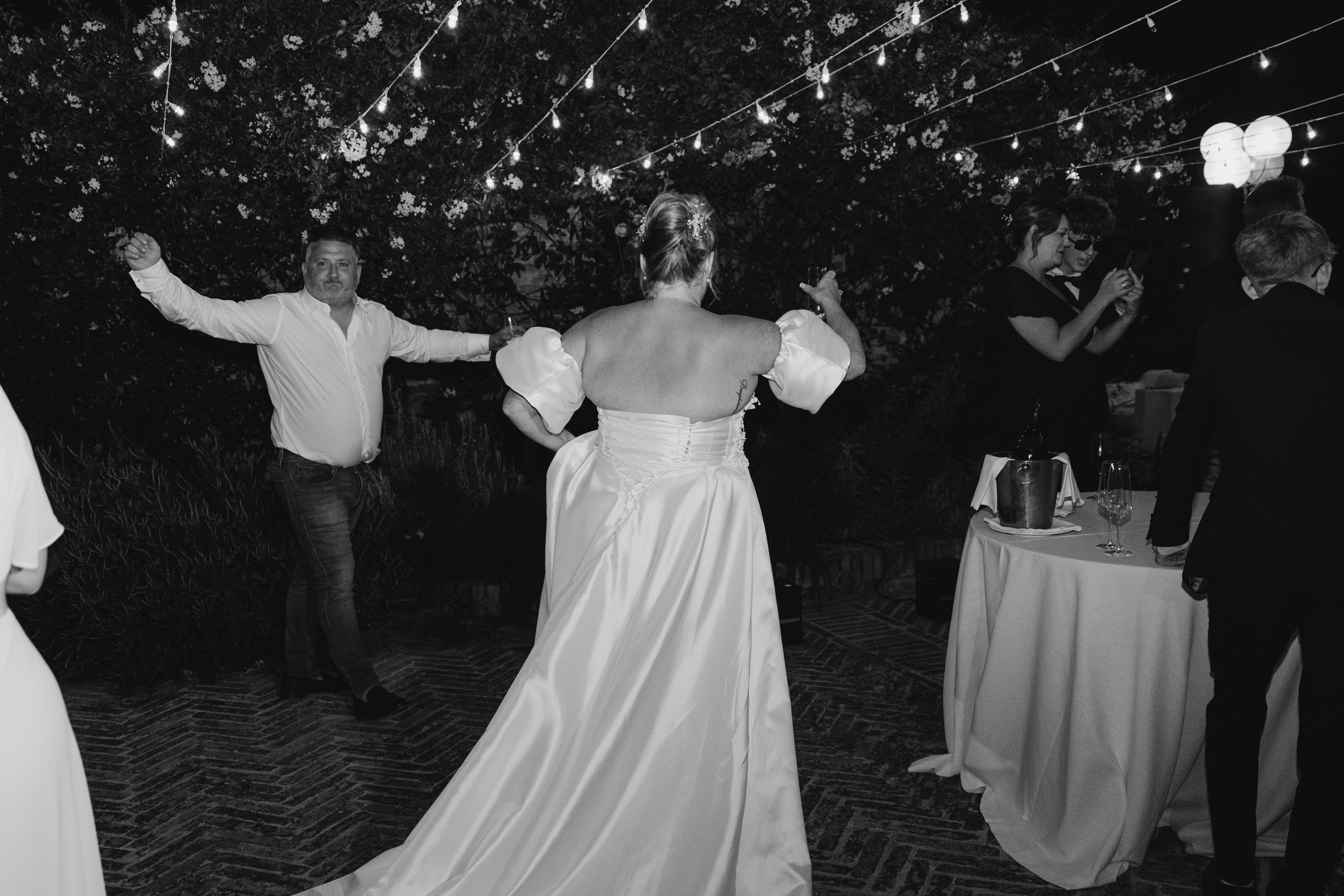 SARAH AND DEAN _VILLA TAMBOLINA. PHOTOGRAPHER IN ITALY