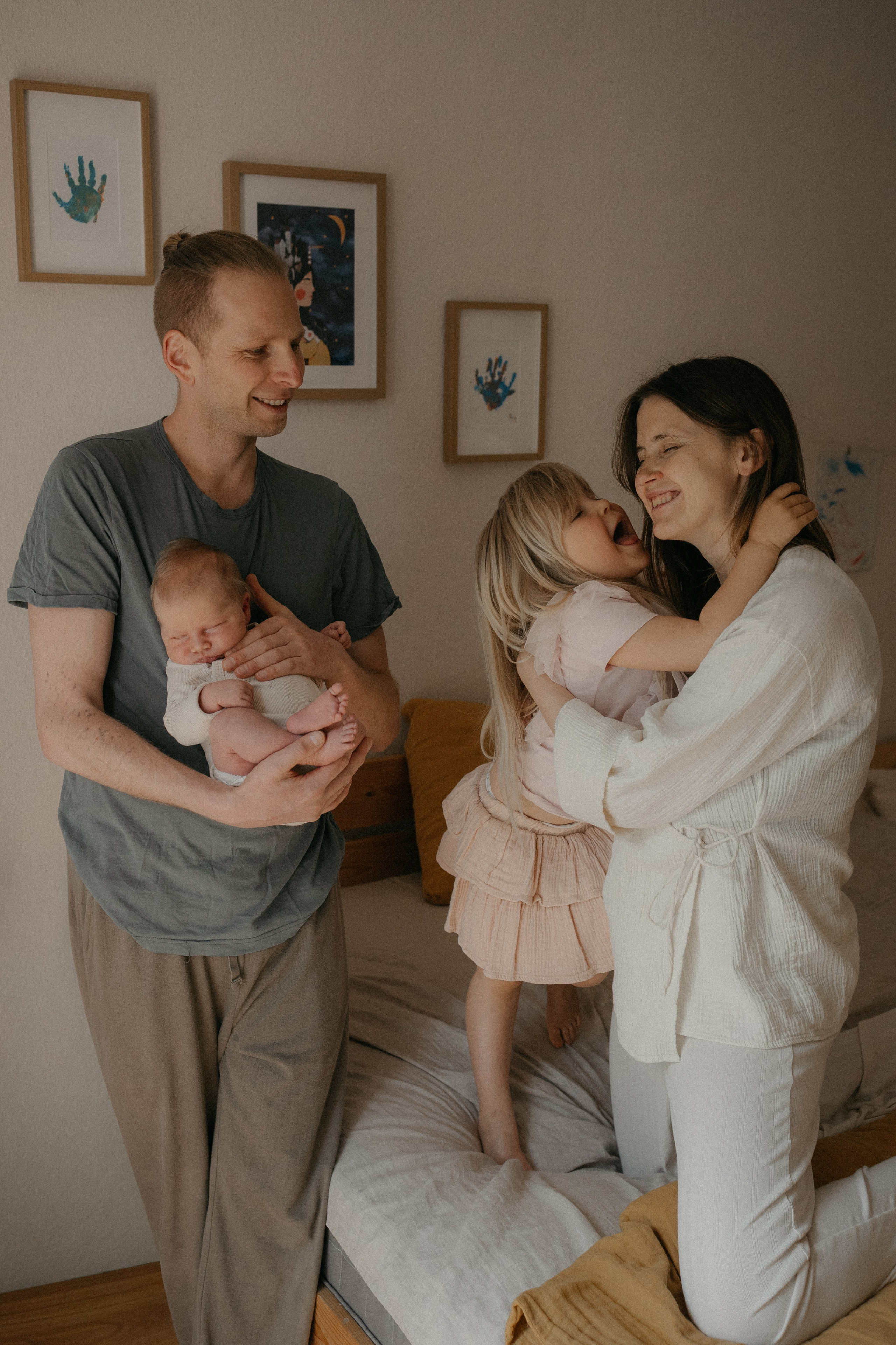 BELONGING. Baby and family photographer in Berlin Vera S