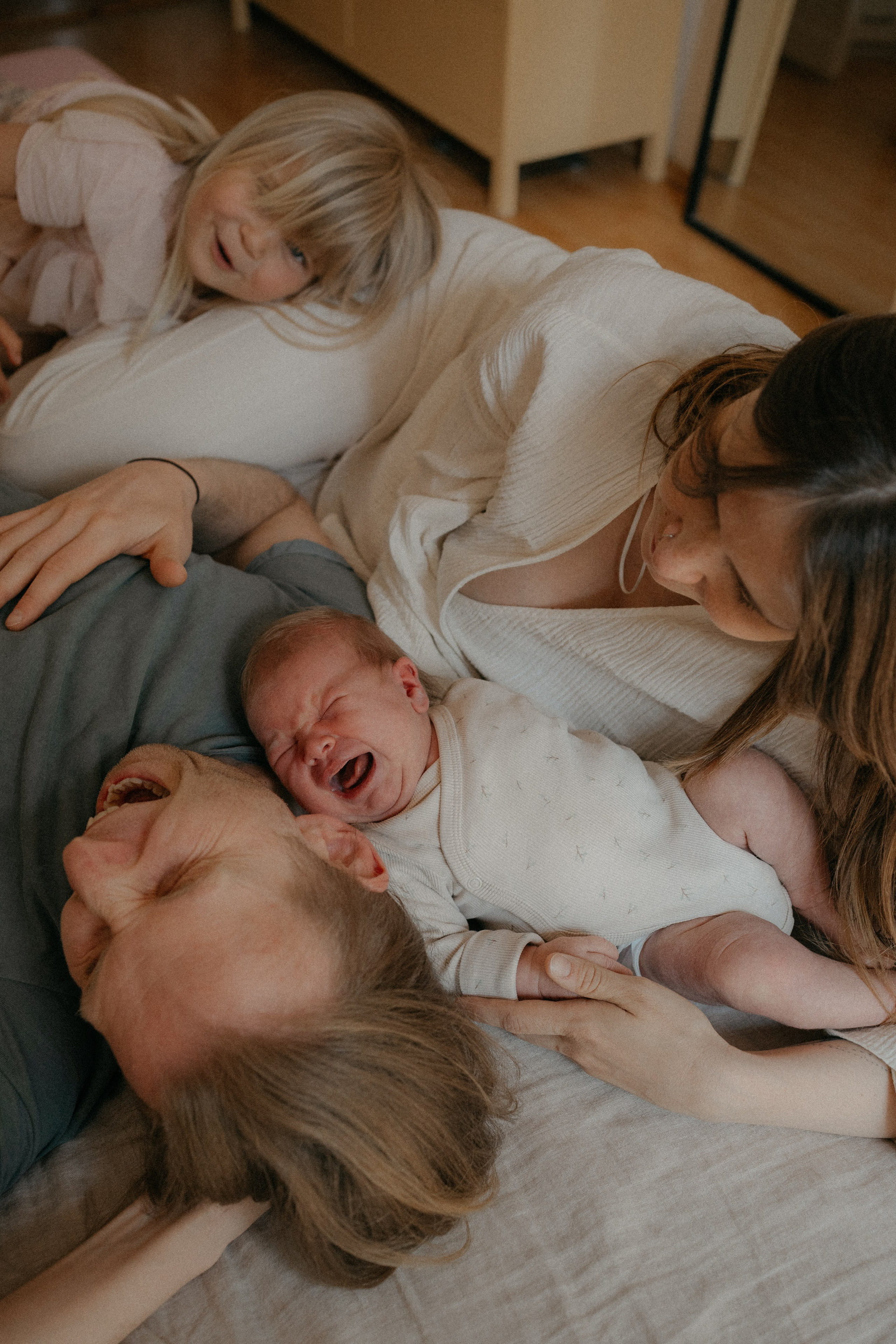 BELONGING. Baby and family photographer in Berlin Vera S