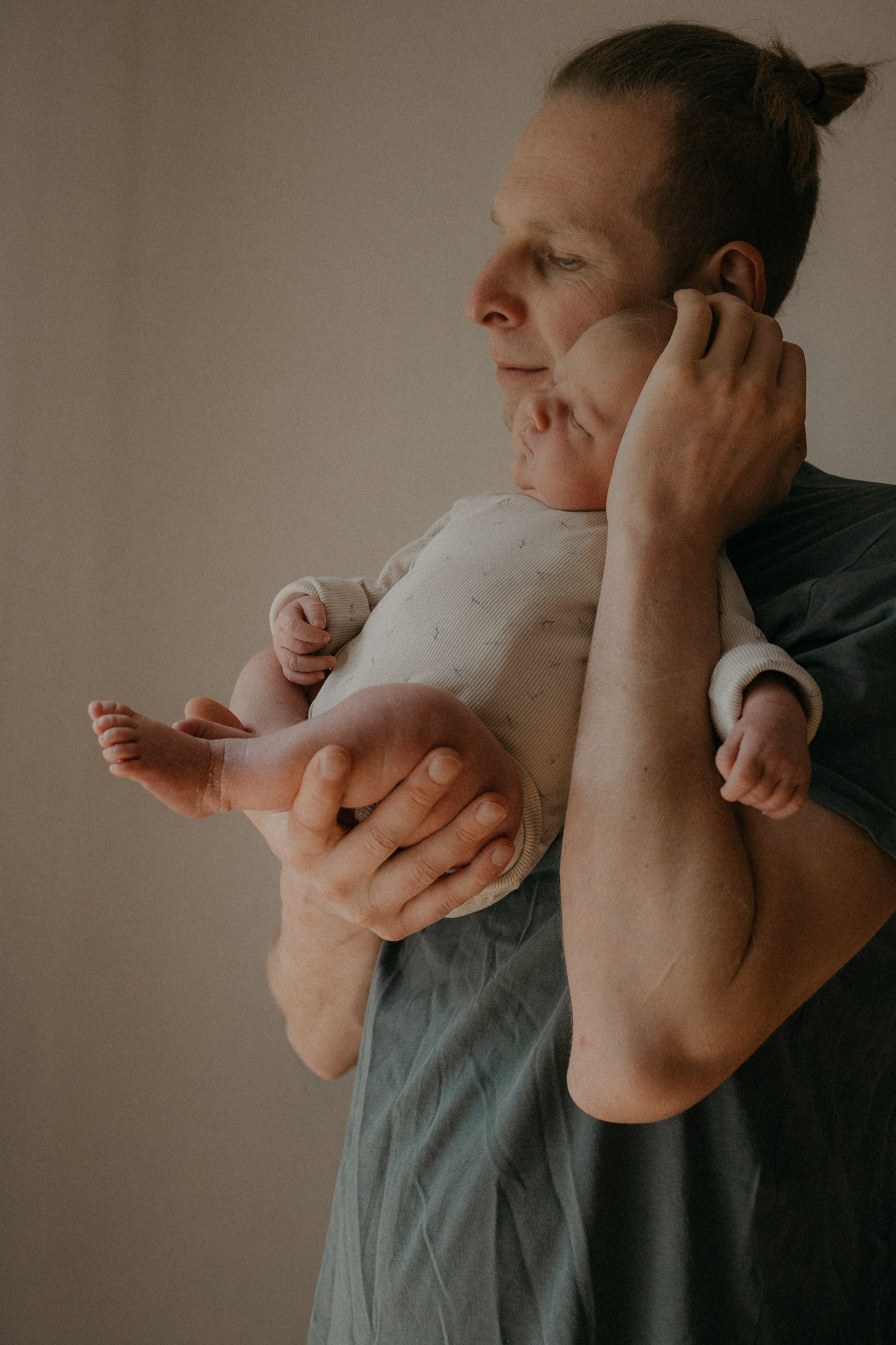 BELONGING. Baby and family photographer in Berlin Vera S