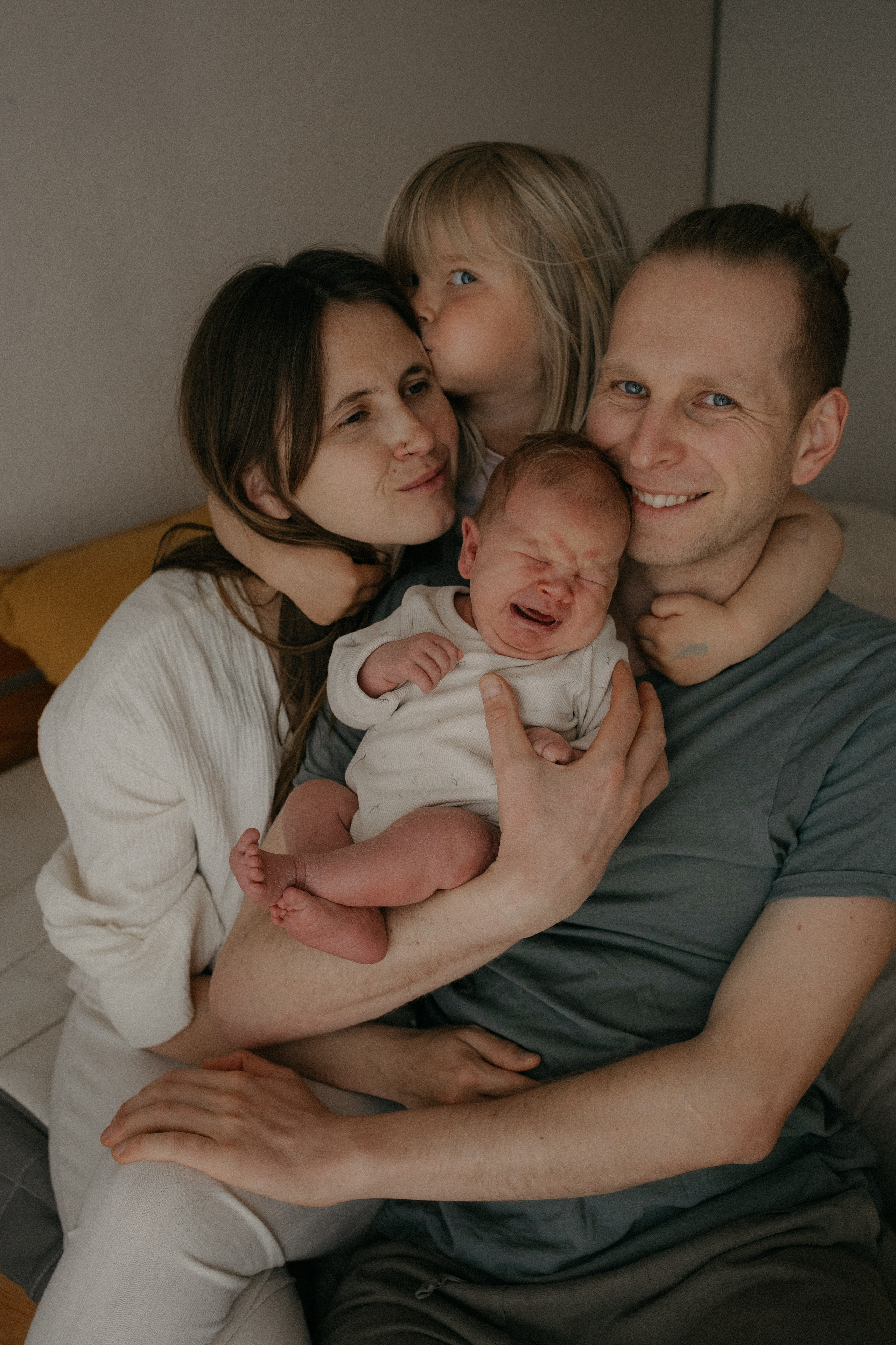BELONGING. Baby and family photographer in Berlin Vera S