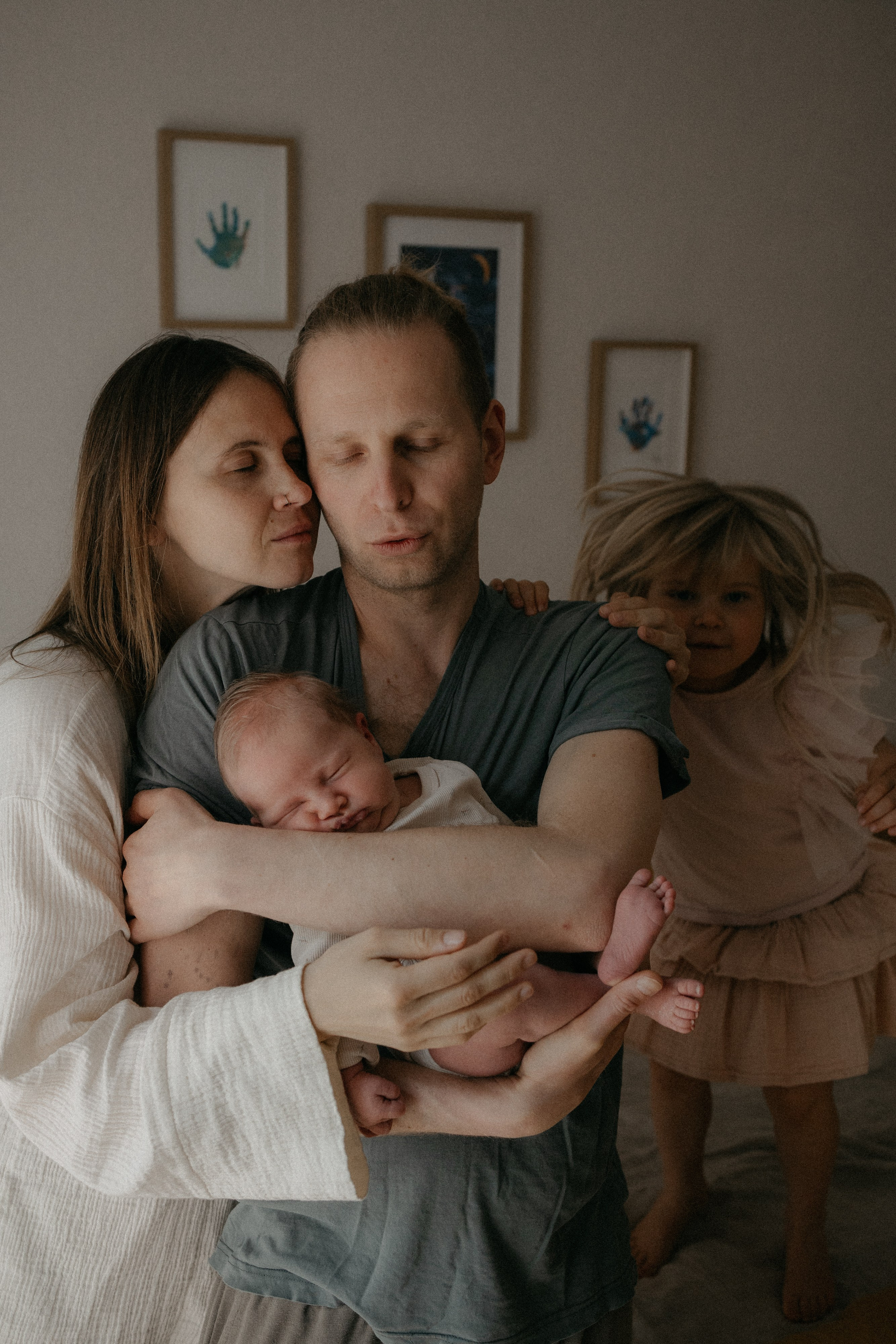 BELONGING. Baby and family photographer in Berlin Vera S